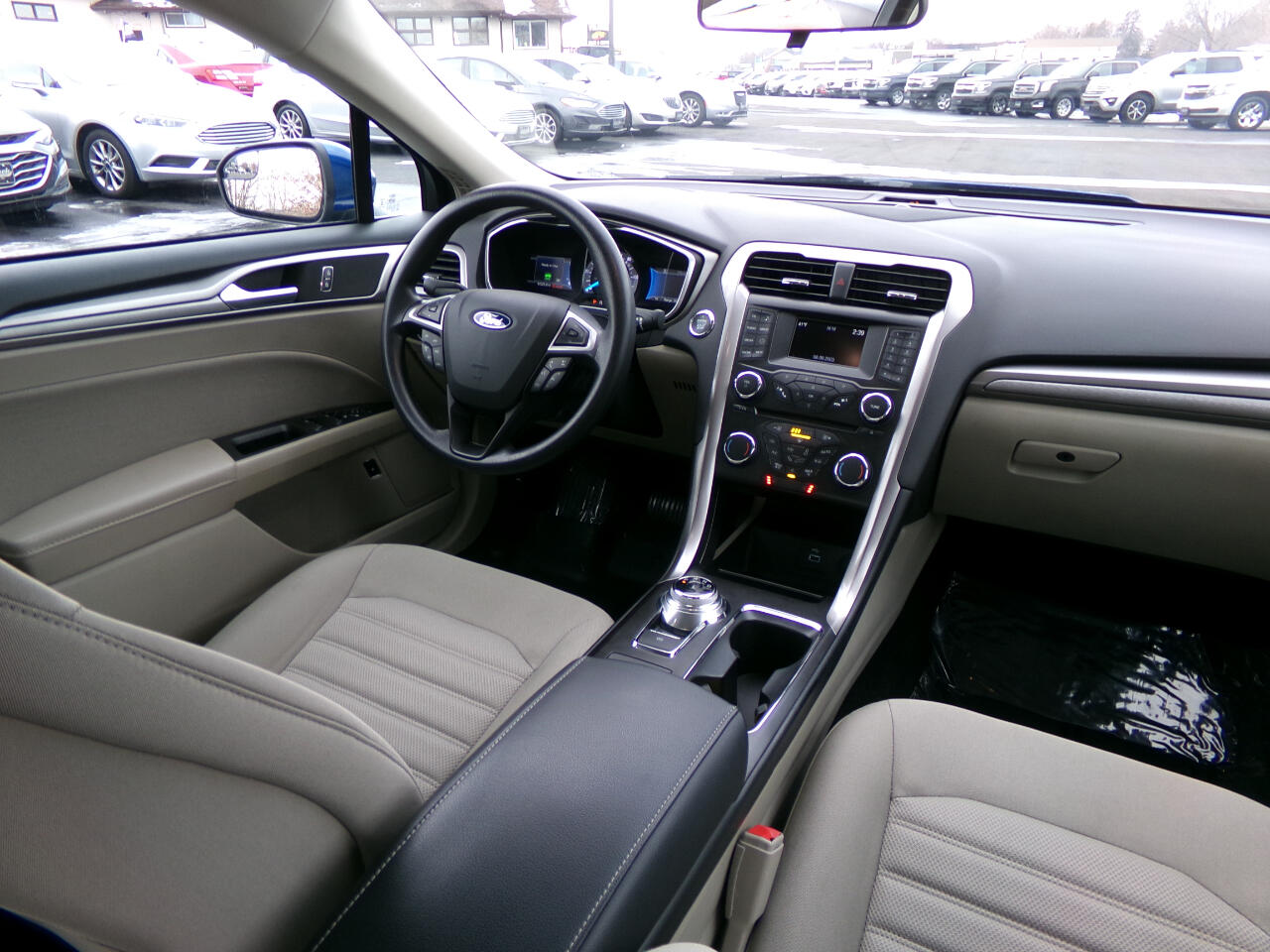 Ford Fusion Hybrid SE FWD 2018