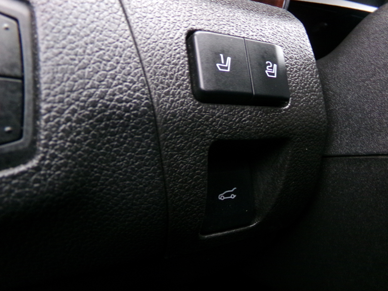 Ford Edge 4dr Limited FWD 2013