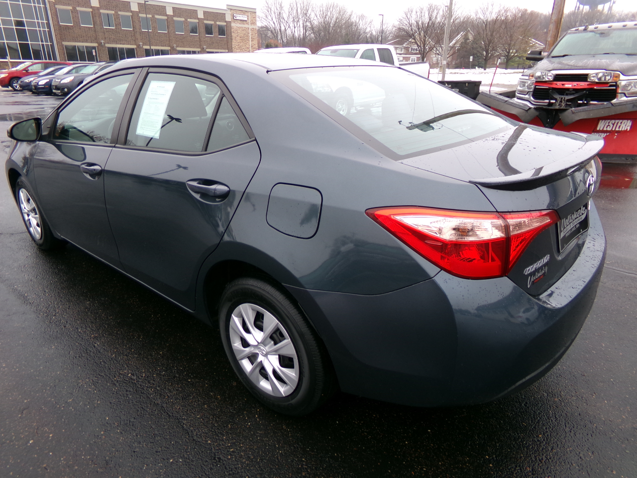 Toyota Corolla LE 4D Sedan 2018