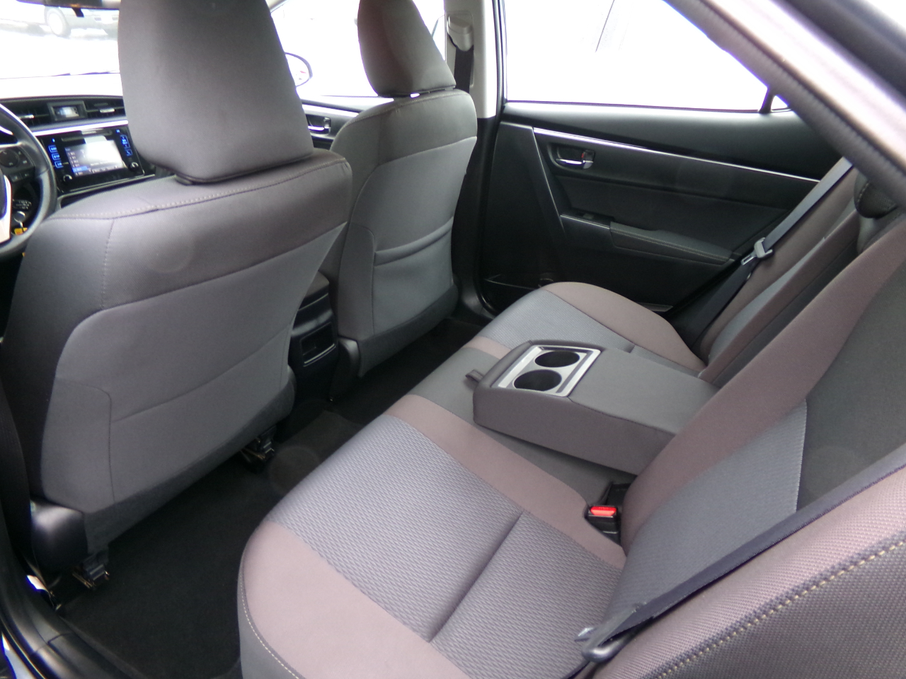 Toyota Corolla LE 4D Sedan 2018