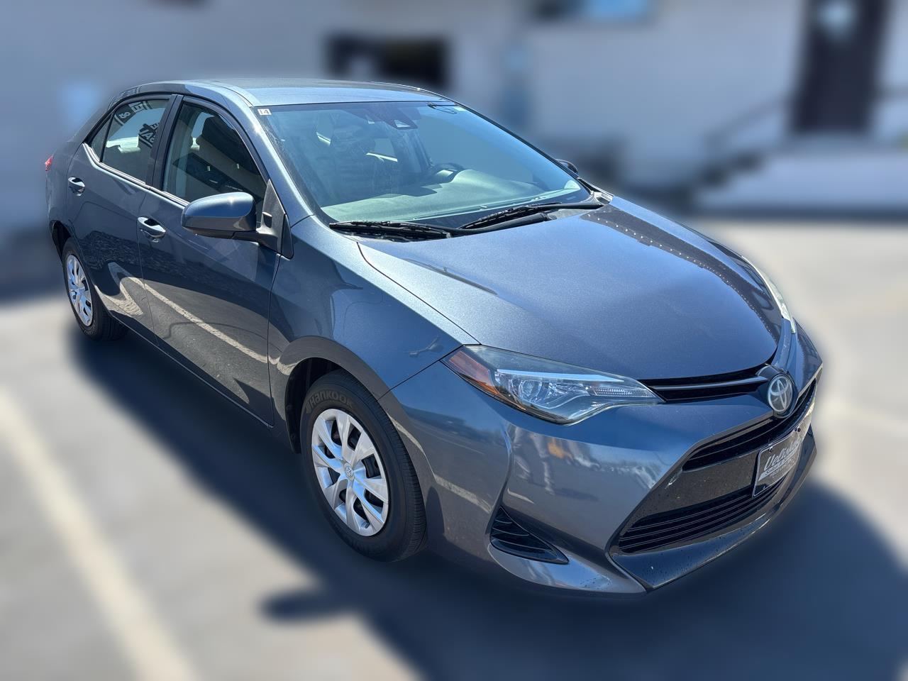 2018 Toyota Corolla LE 4D Sedan