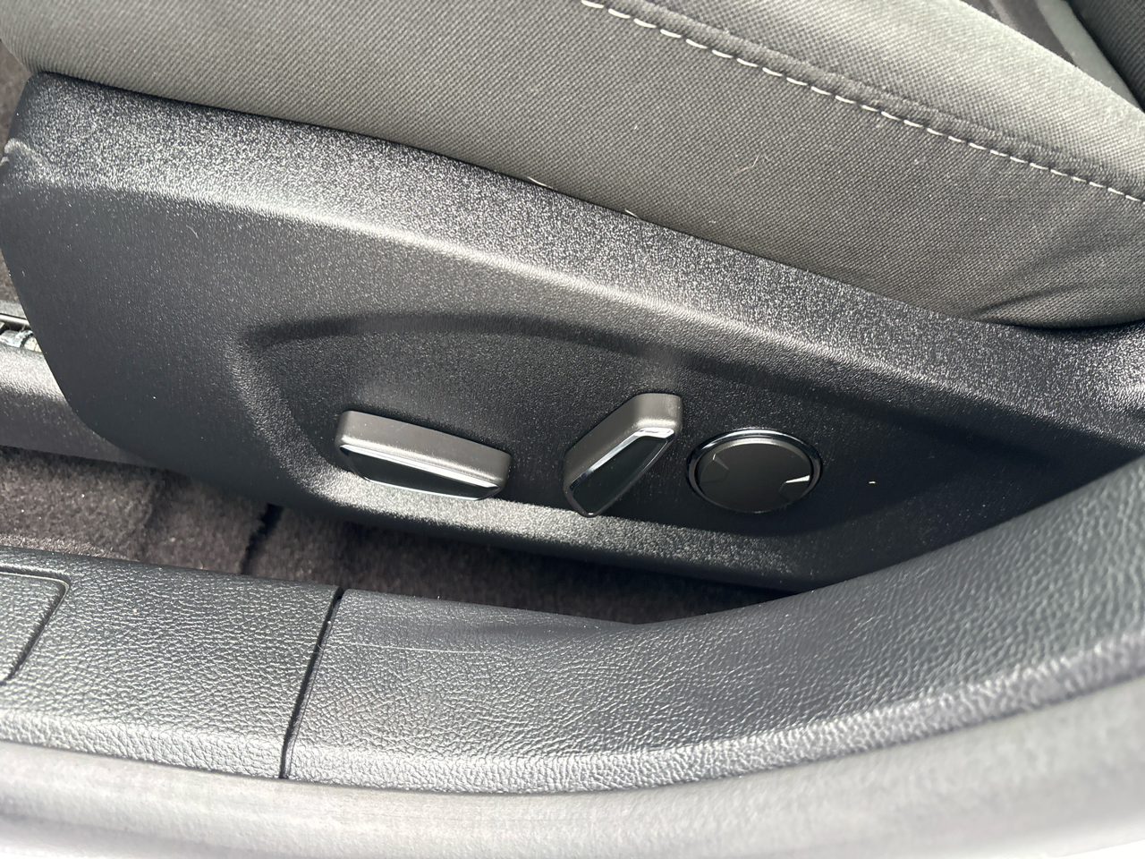 Ford Fusion Hybrid SE FWD 2020