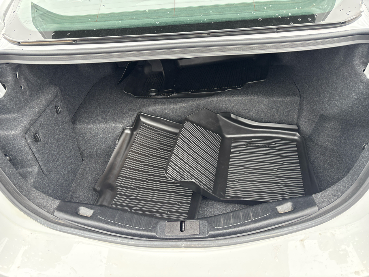 Ford Fusion Hybrid SE FWD 2020