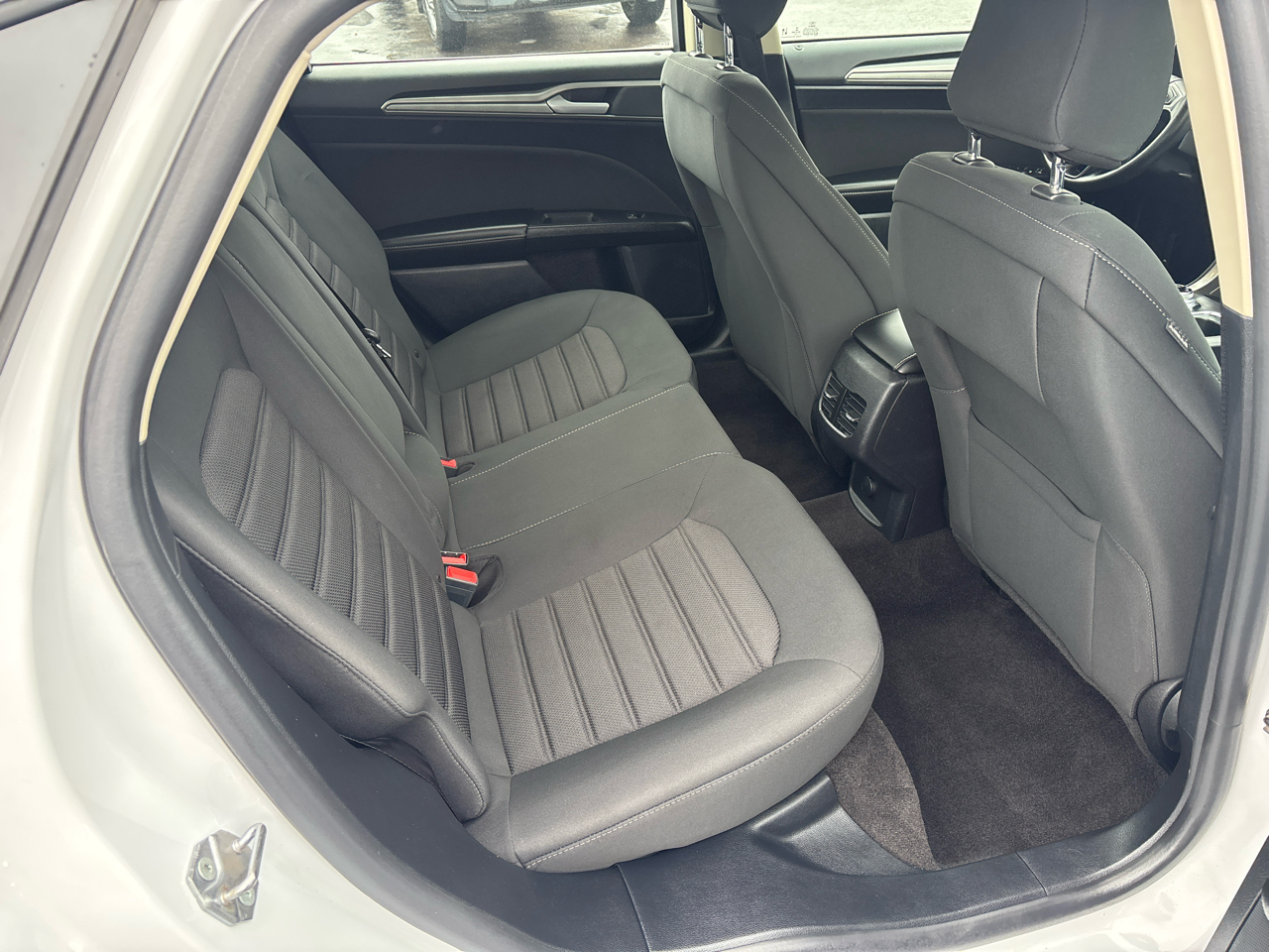 Ford Fusion Hybrid SE FWD 2020