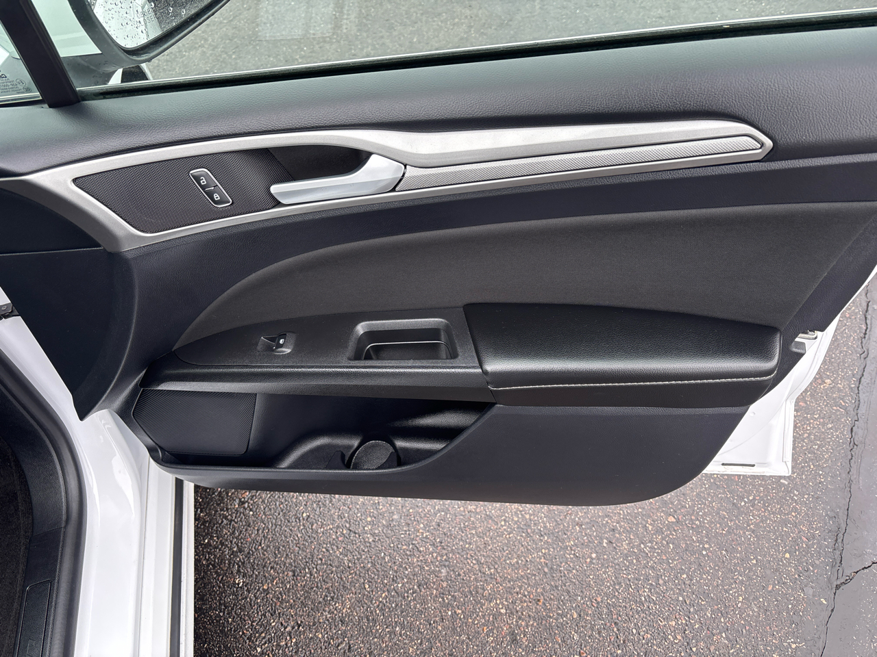 Ford Fusion Hybrid SE FWD 2020