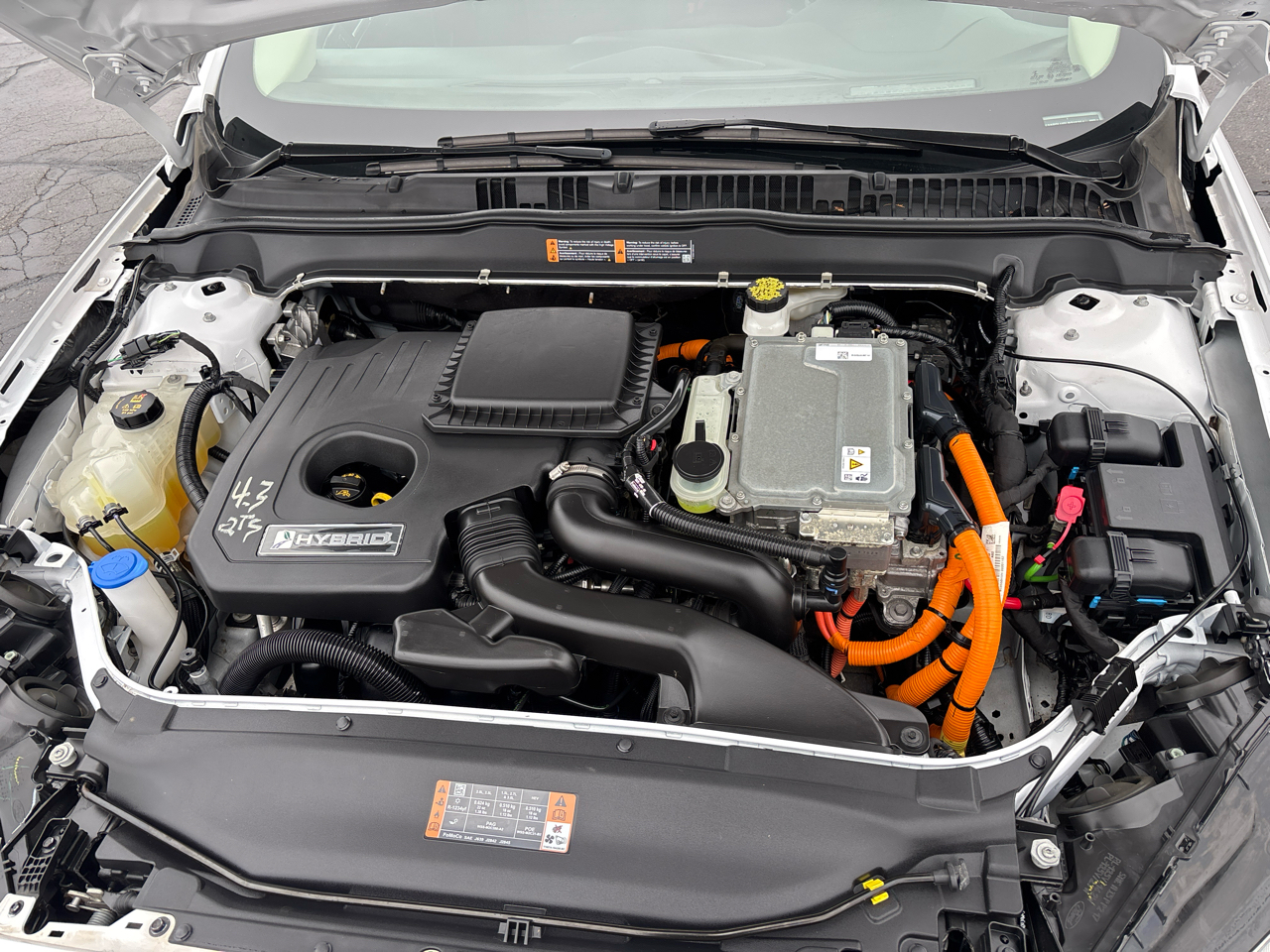 Ford Fusion Hybrid SE FWD 2020