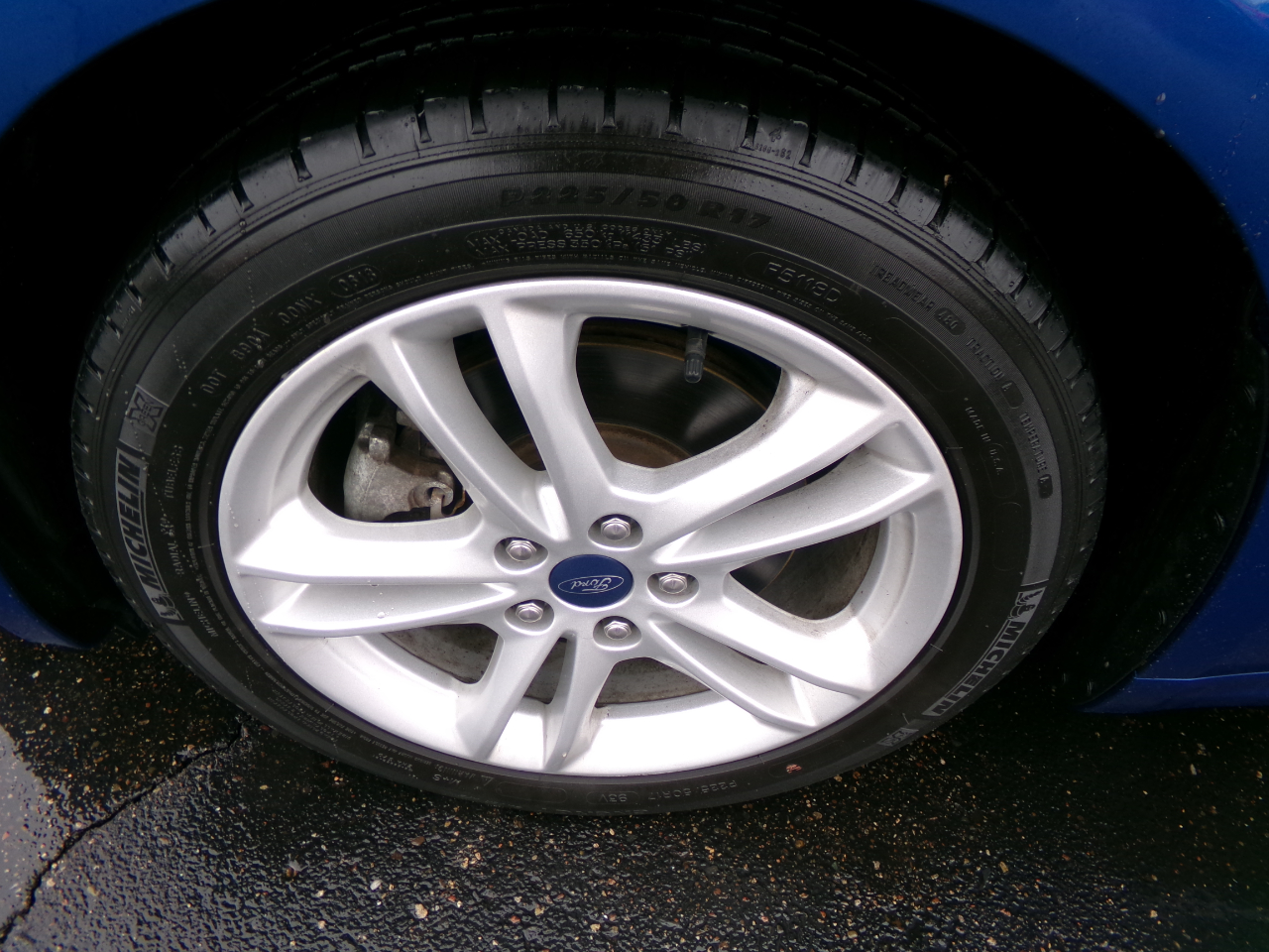 Ford Fusion Hybrid SE FWD 2018