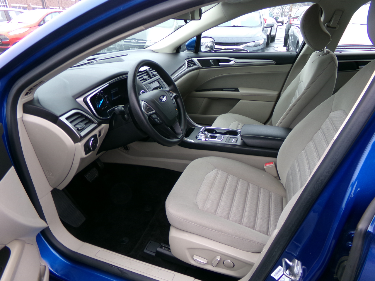 Ford Fusion Hybrid SE FWD 2018