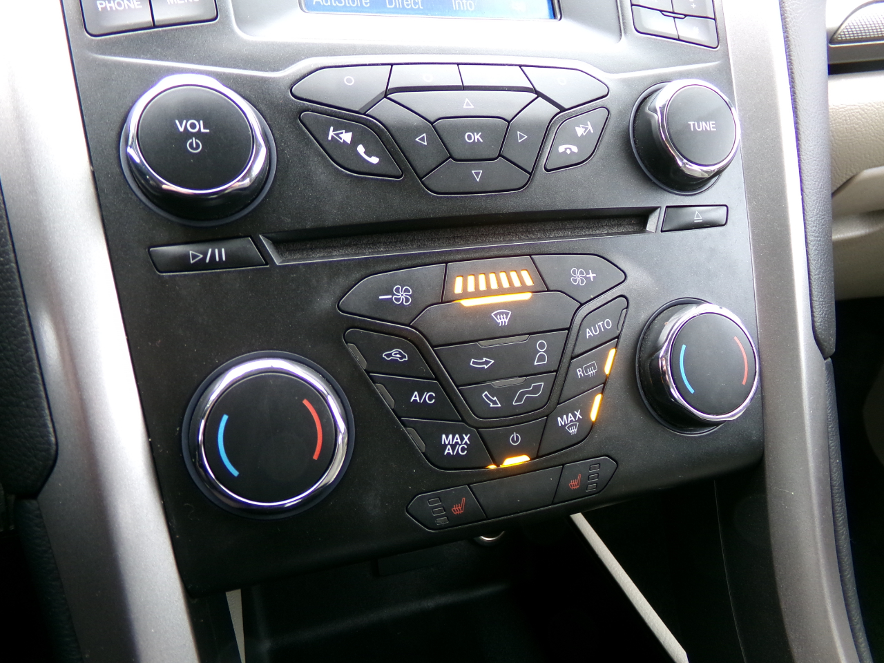 Ford Fusion Hybrid SE FWD 2018