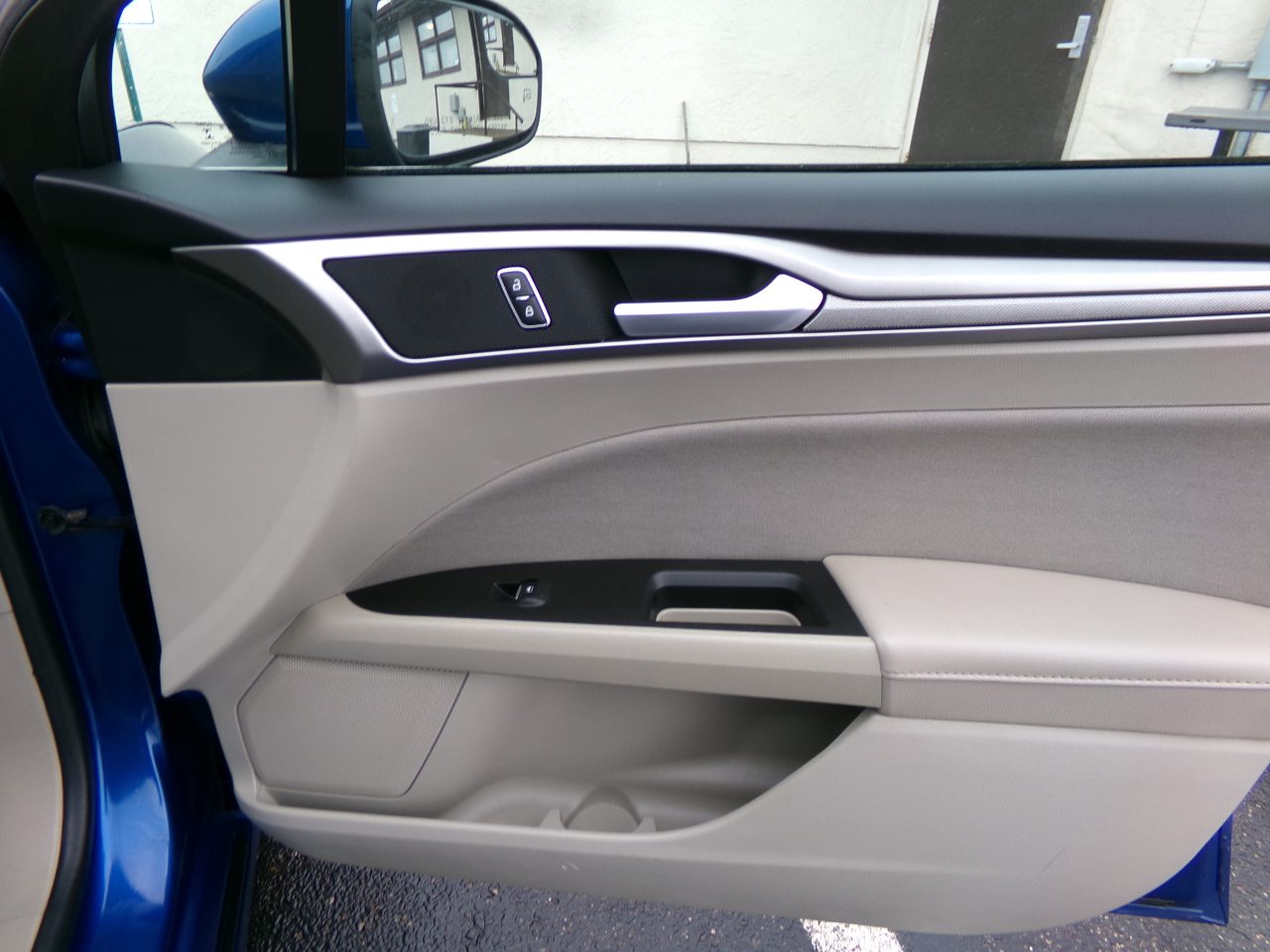 Ford Fusion Hybrid SE FWD 2018