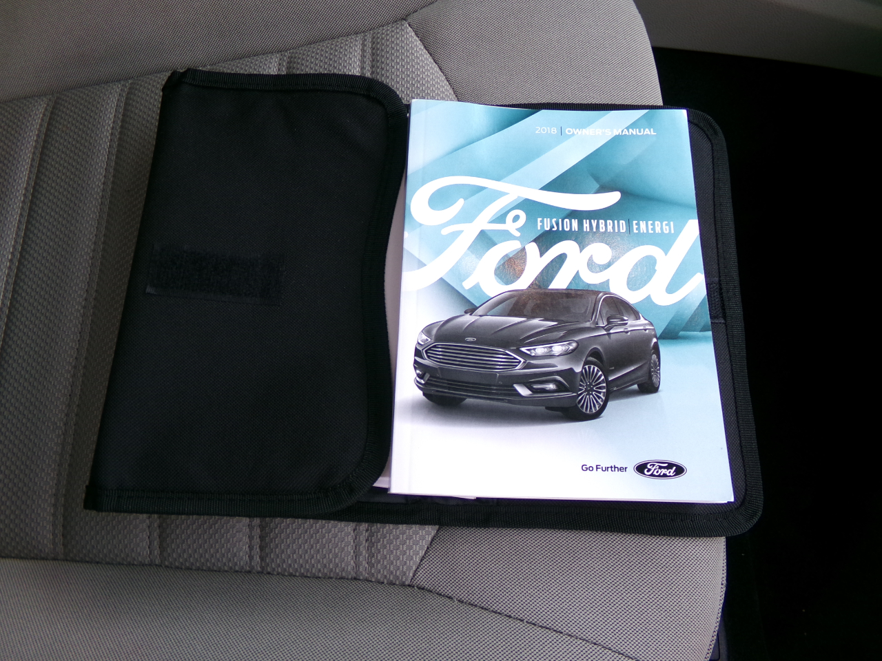 Ford Fusion Hybrid SE FWD 2018