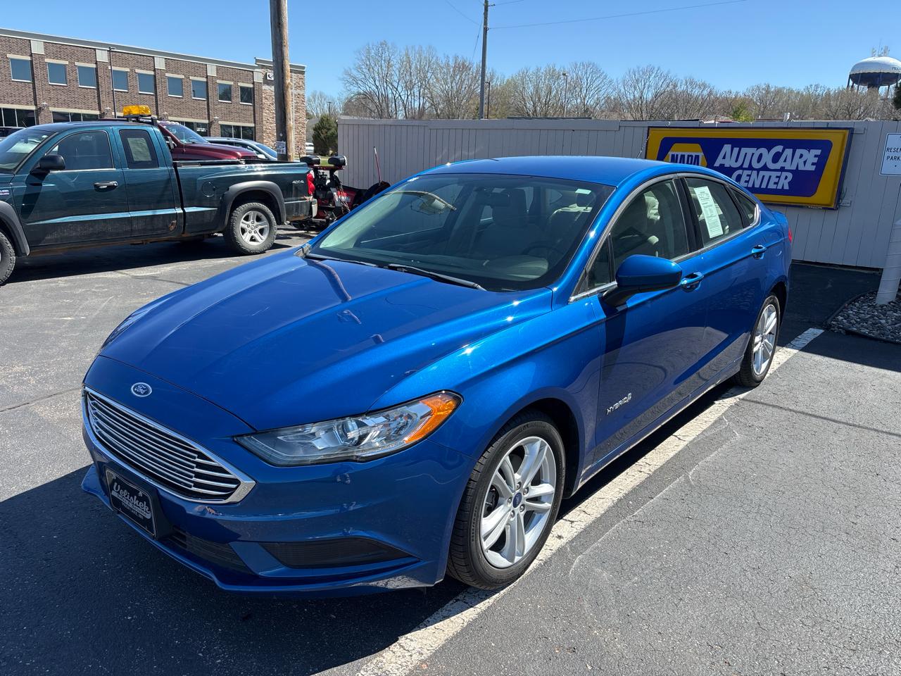 Ford Fusion Hybrid SE FWD 2018