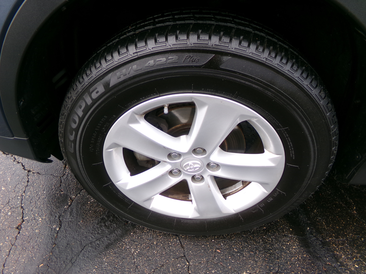 Toyota RAV4 AWD 4dr XLE (Natl) 2014