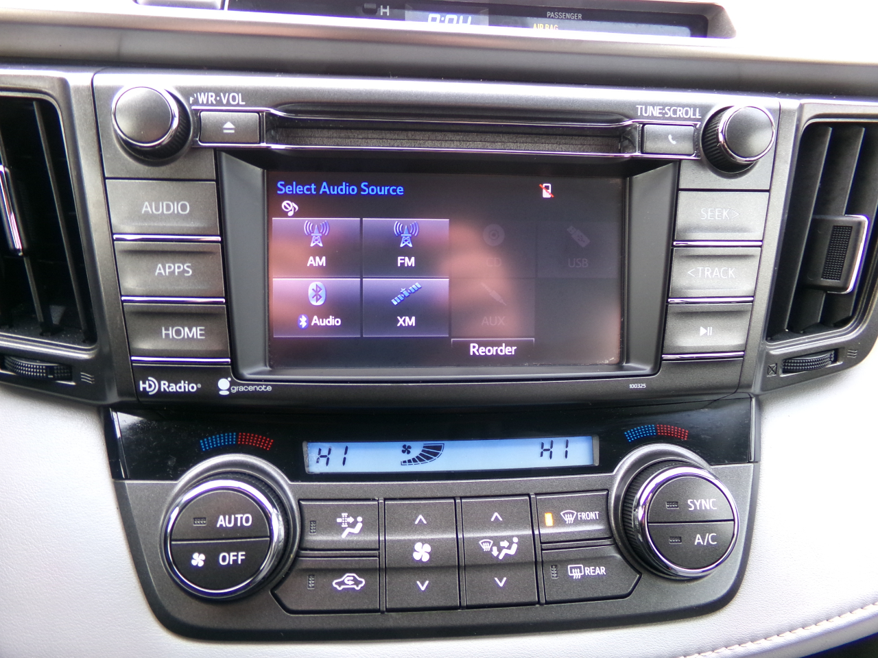 Toyota RAV4 AWD 4dr XLE (Natl) 2014