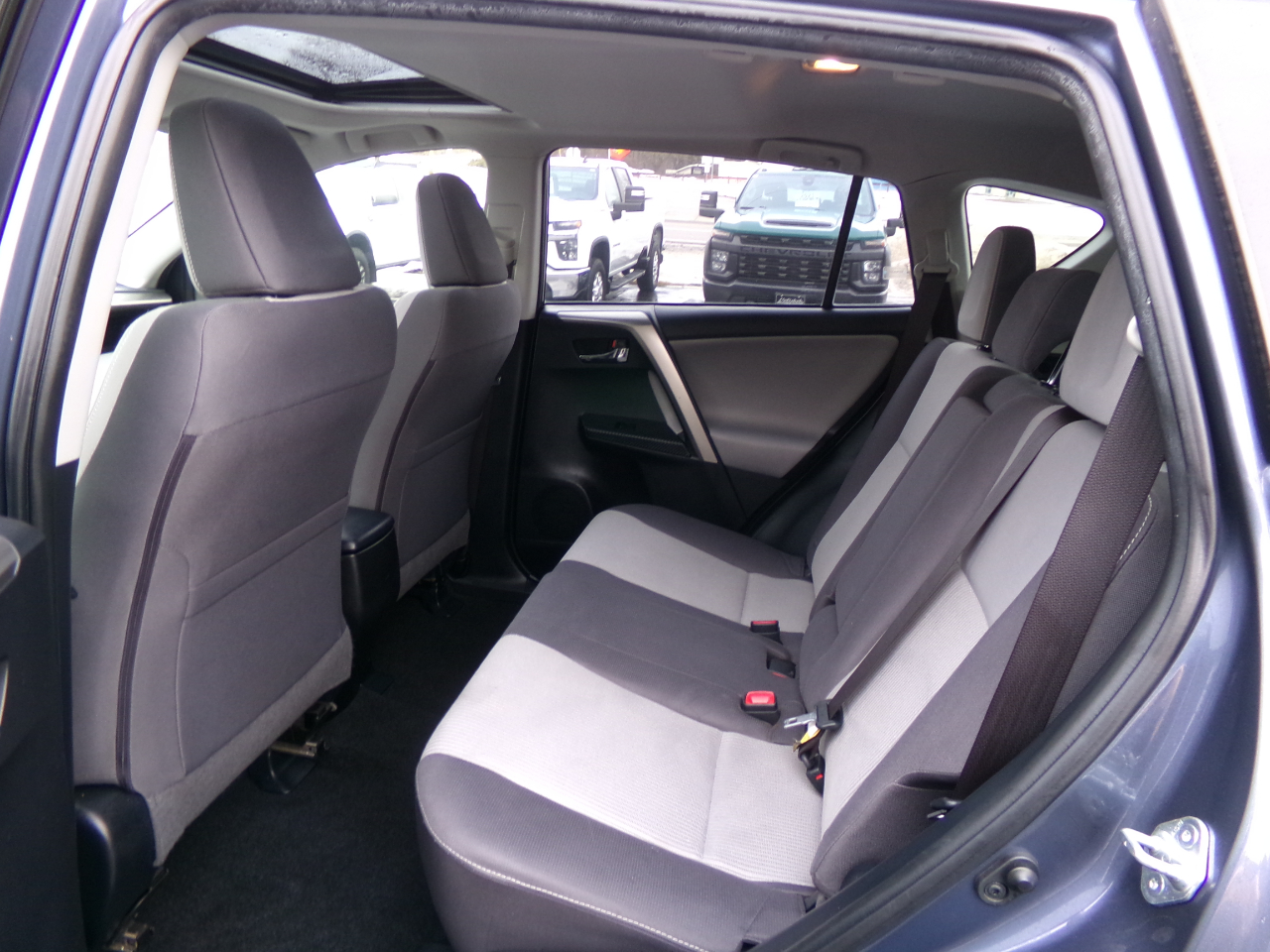 Toyota RAV4 AWD 4dr XLE (Natl) 2014