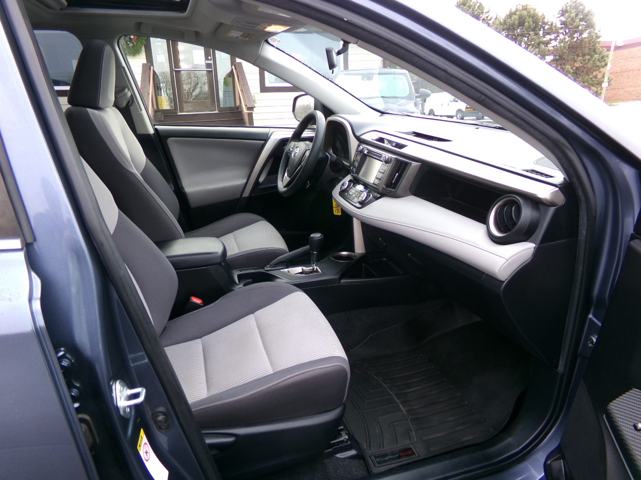 Toyota RAV4 AWD 4dr XLE (Natl) 2014