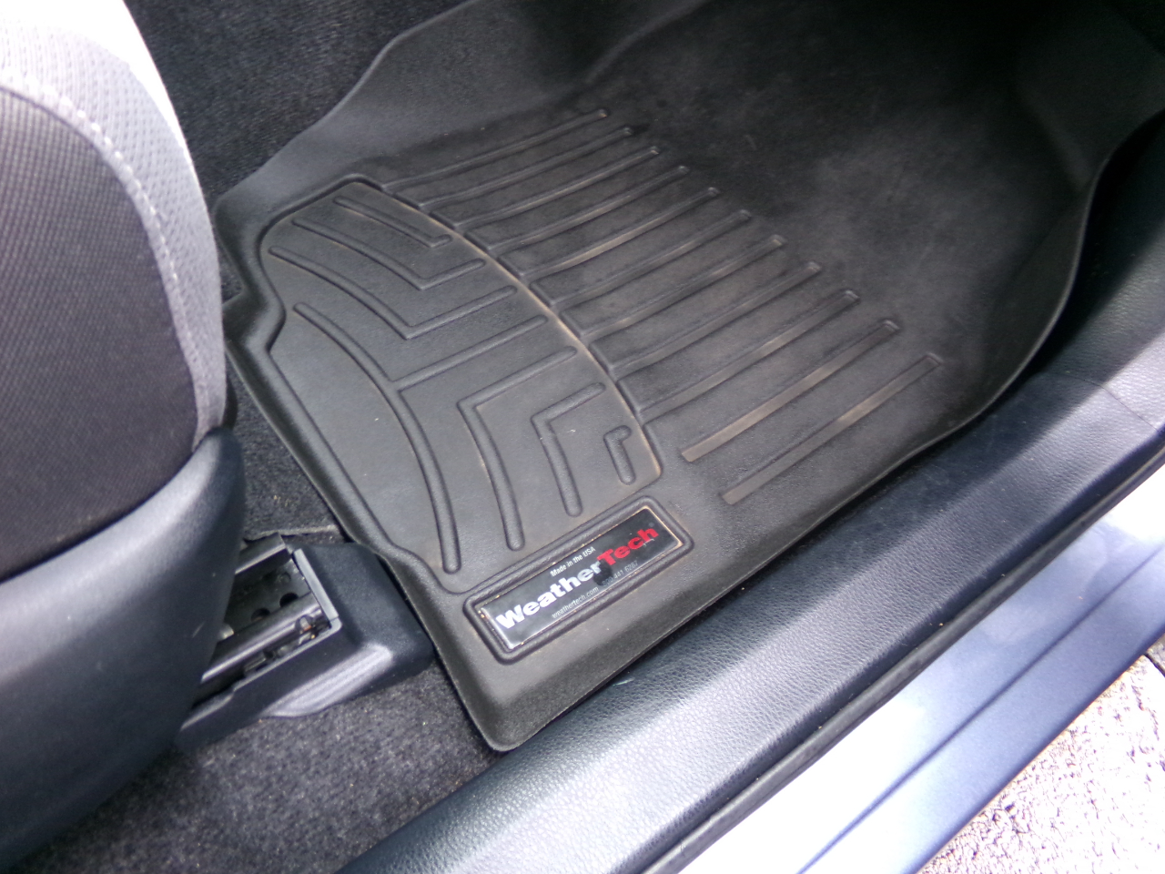 Toyota RAV4 AWD 4dr XLE (Natl) 2014