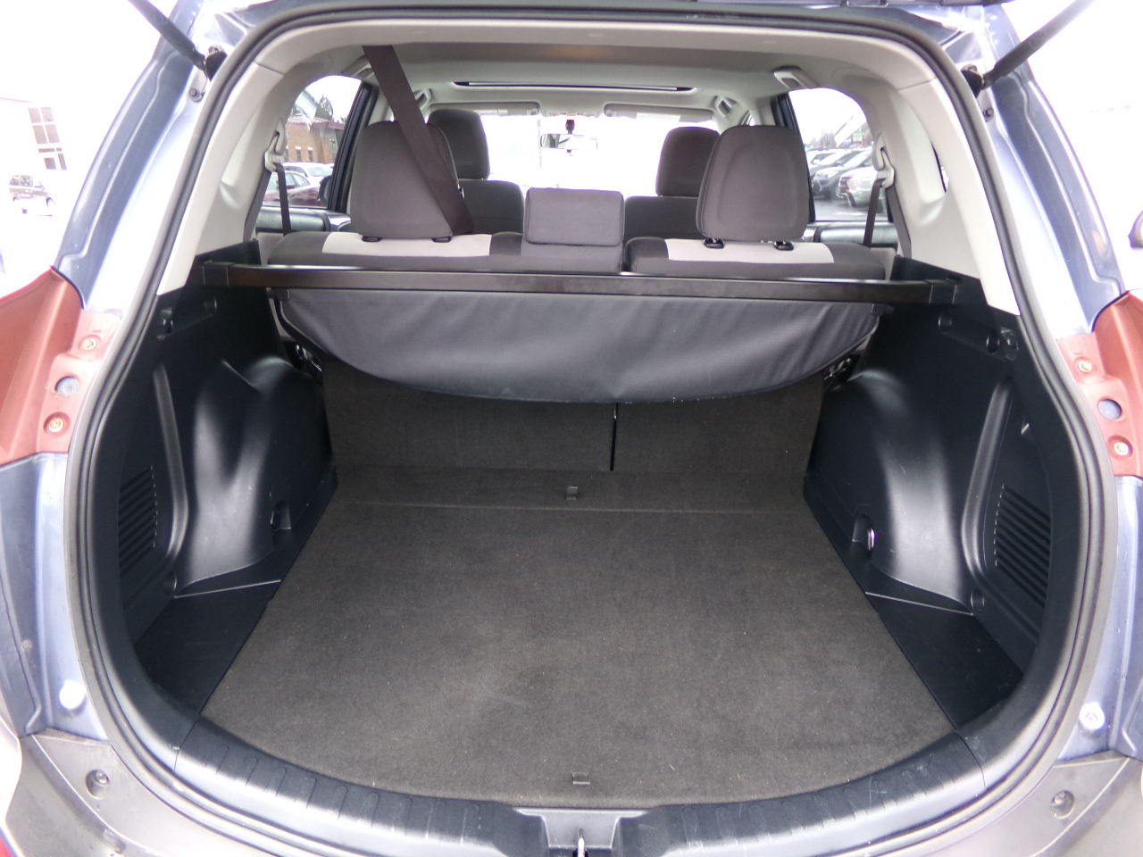 Toyota RAV4 AWD 4dr XLE (Natl) 2014