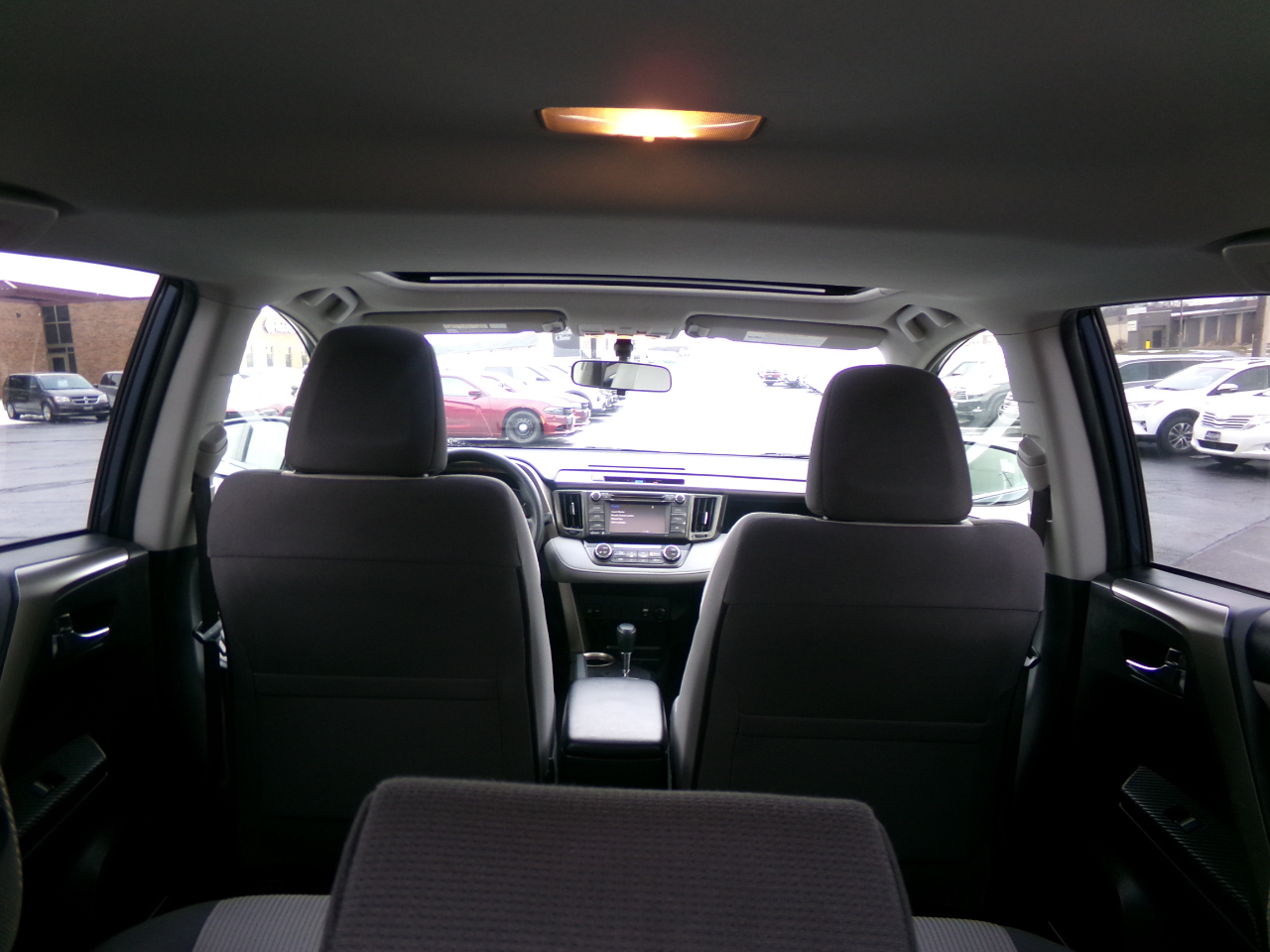 Toyota RAV4 AWD 4dr XLE (Natl) 2014