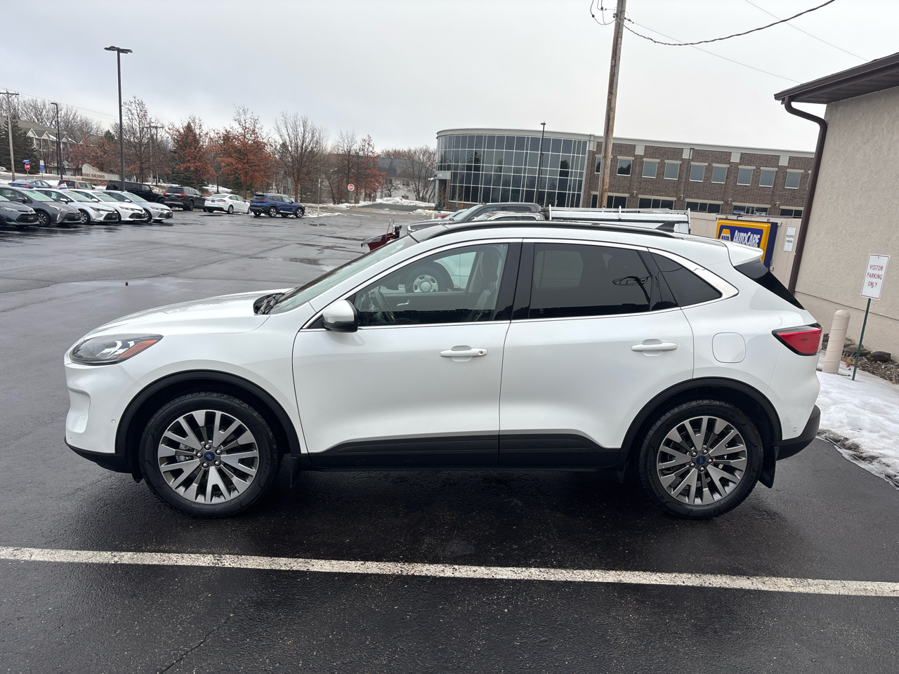 Ford Escape Titanium Hybrid AWD 2020
