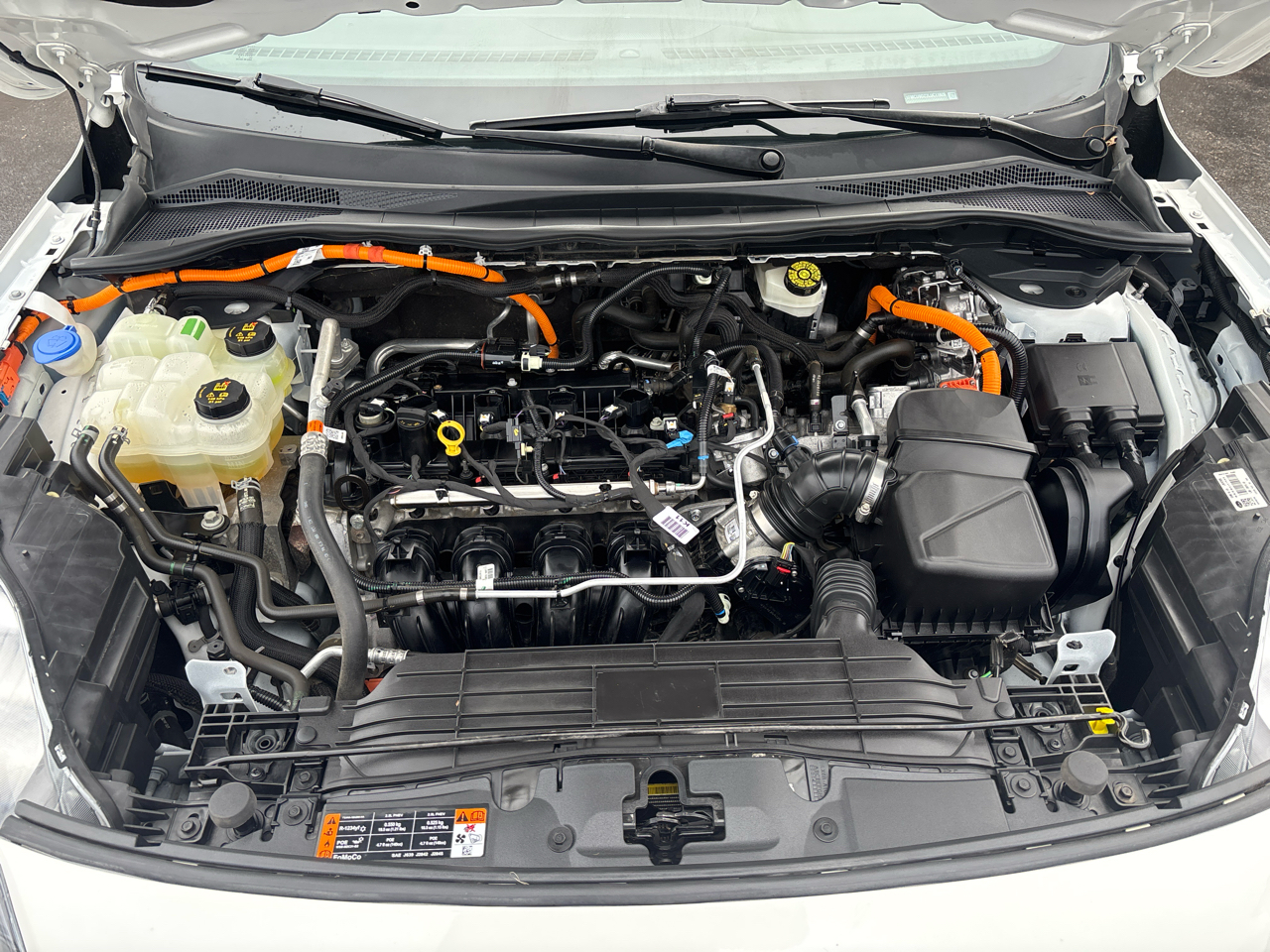 Ford Escape Titanium Hybrid AWD 2020