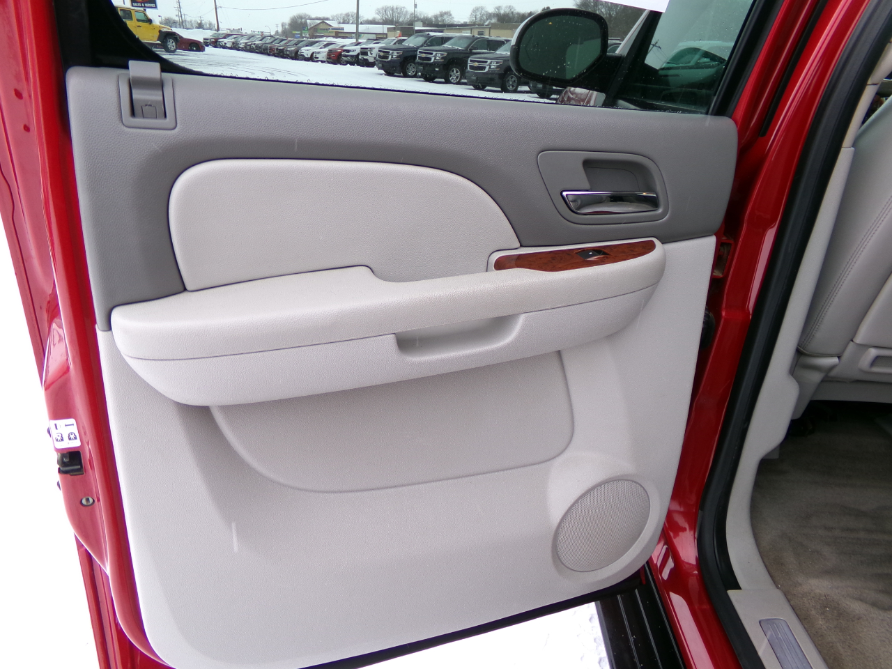 Chevrolet Suburban 4WD 4dr 1500 LTZ 2013