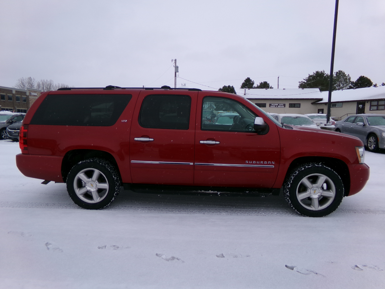 Chevrolet Suburban 4WD 4dr 1500 LTZ 2013