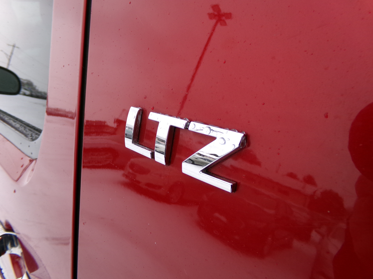 Chevrolet Suburban 4WD 4dr 1500 LTZ 2013