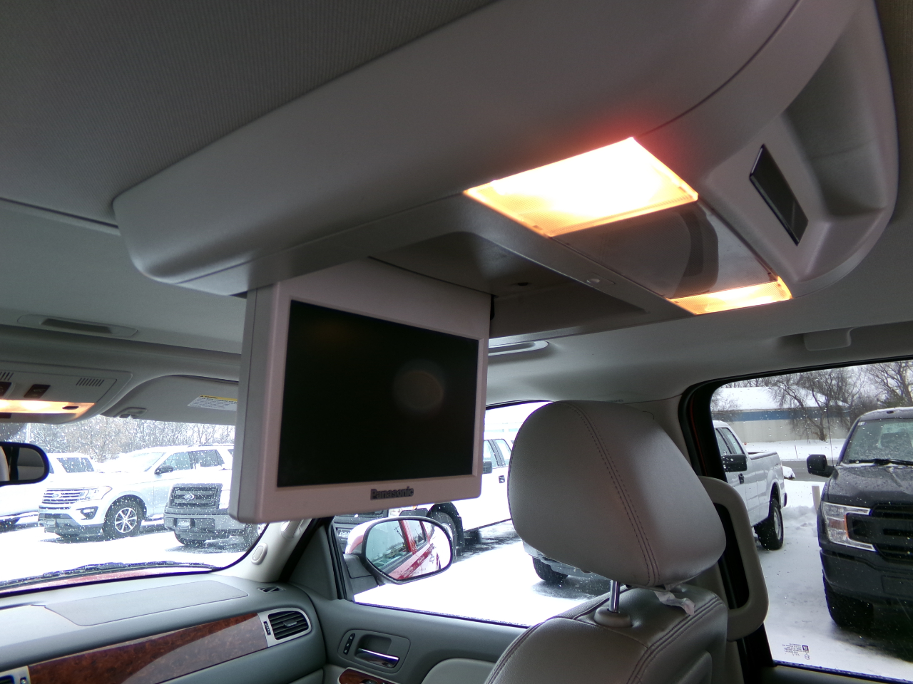 Chevrolet Suburban 4WD 4dr 1500 LTZ 2013