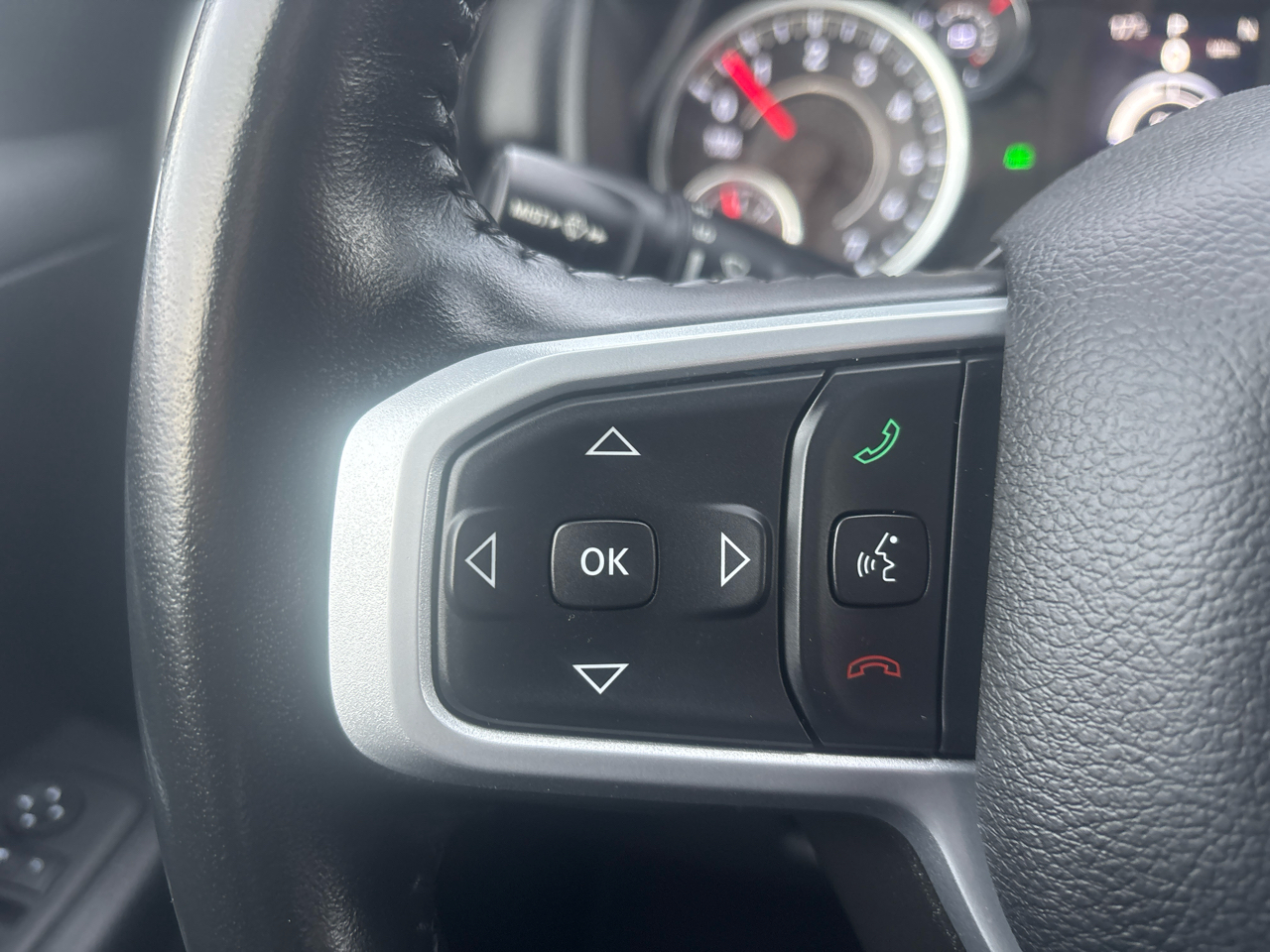 RAM 1500 Lone Star 4x4 Crew Cab 6'4" Box 2023