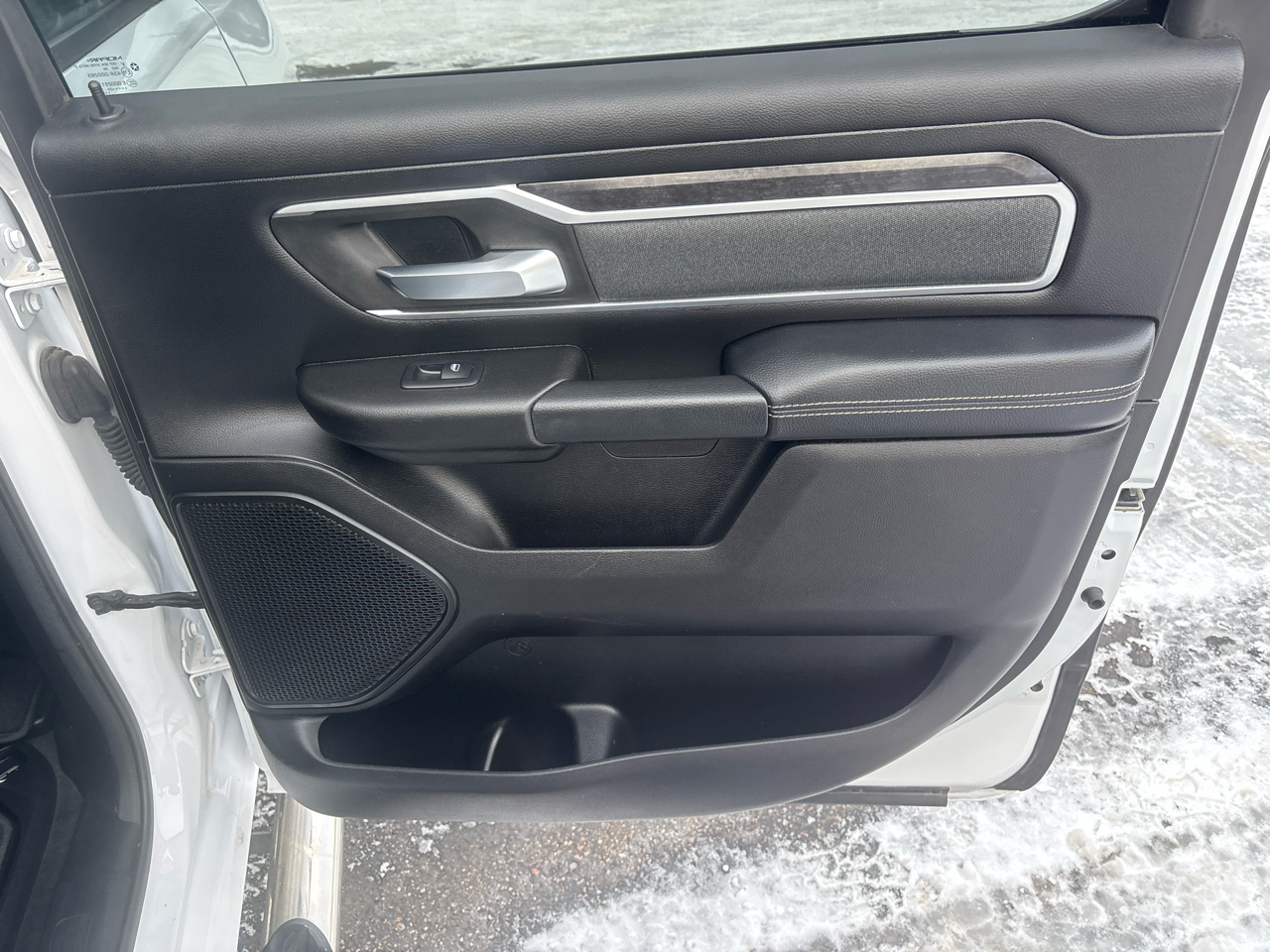 RAM 1500 Lone Star 4x4 Crew Cab 6'4" Box 2023