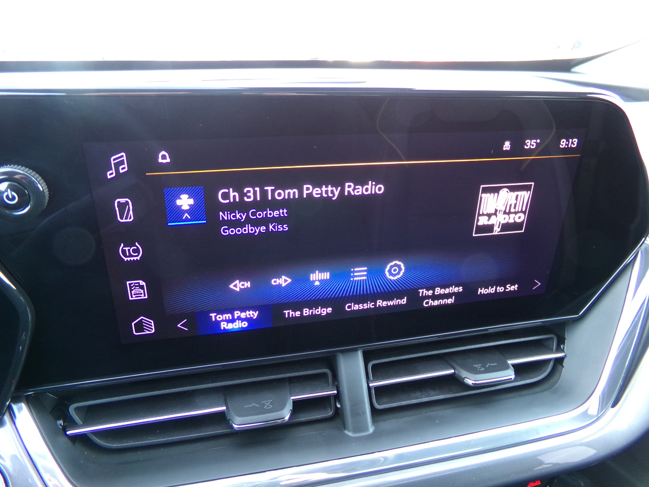 Chevrolet Trax FWD 4dr ACTIV 2025