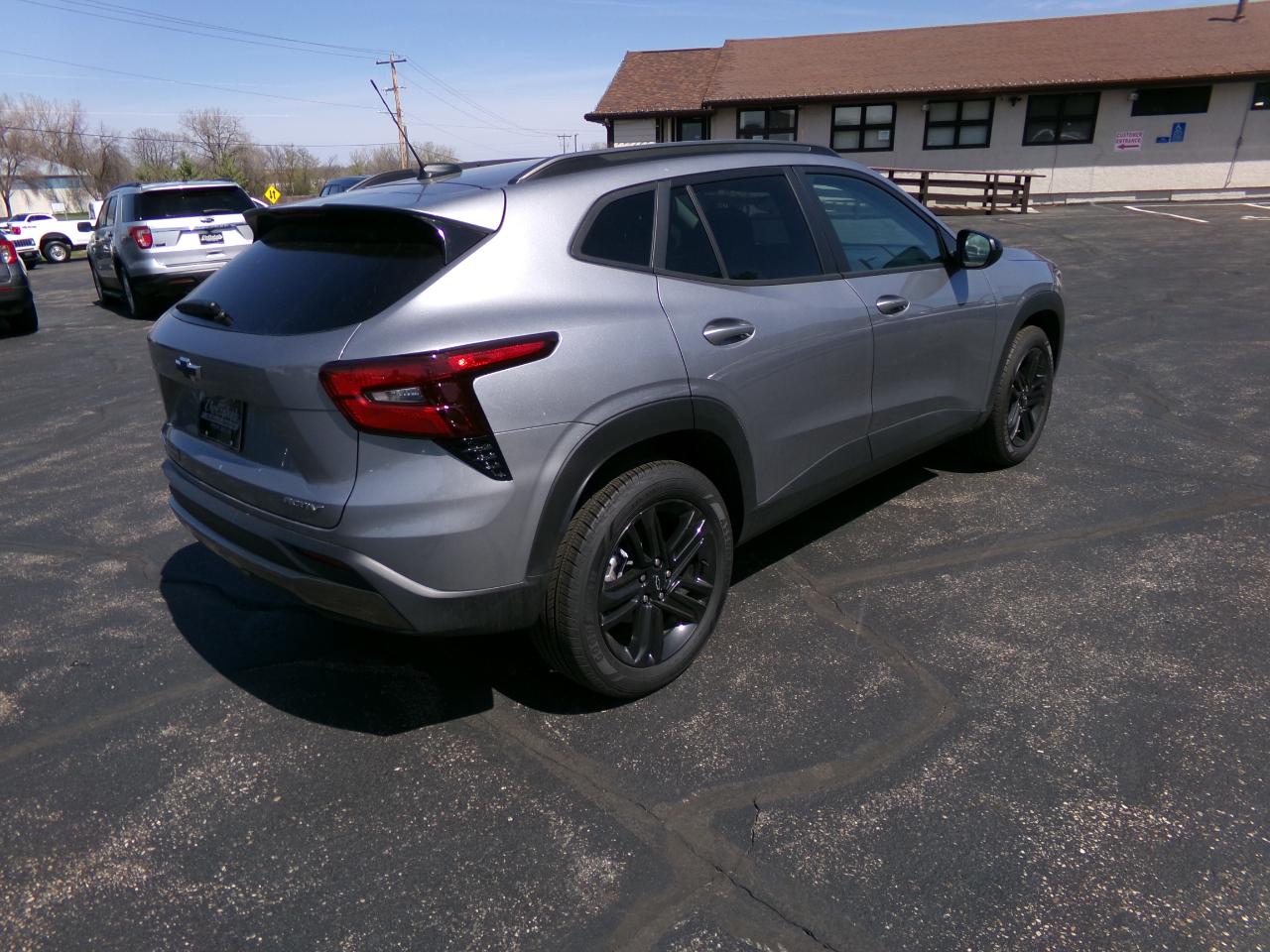 Chevrolet Trax FWD 4dr ACTIV 2025