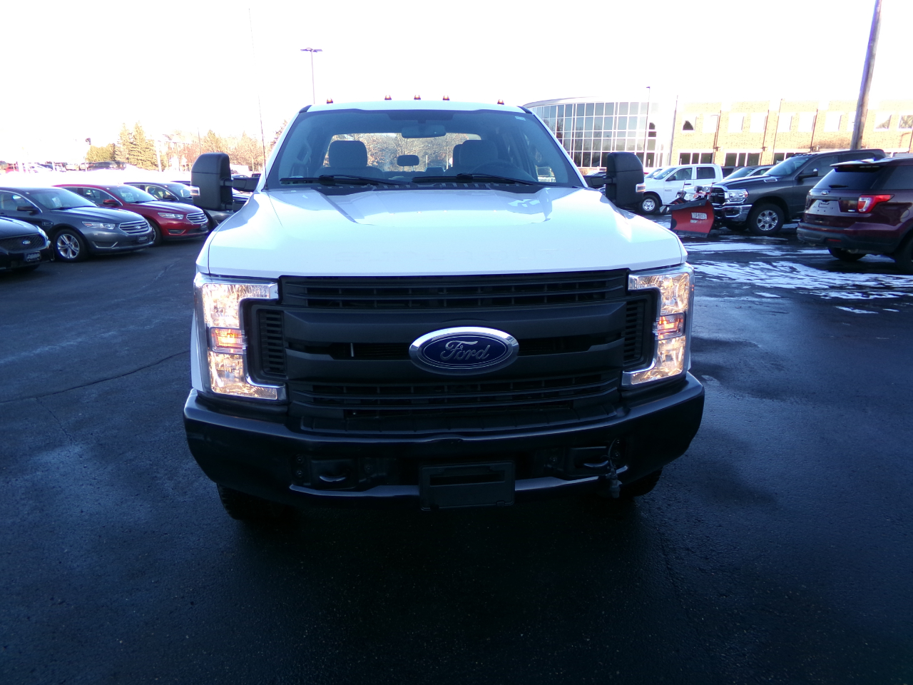 Ford Super Duty F-250 SRW XL 4WD SuperCab 8' Box 2019