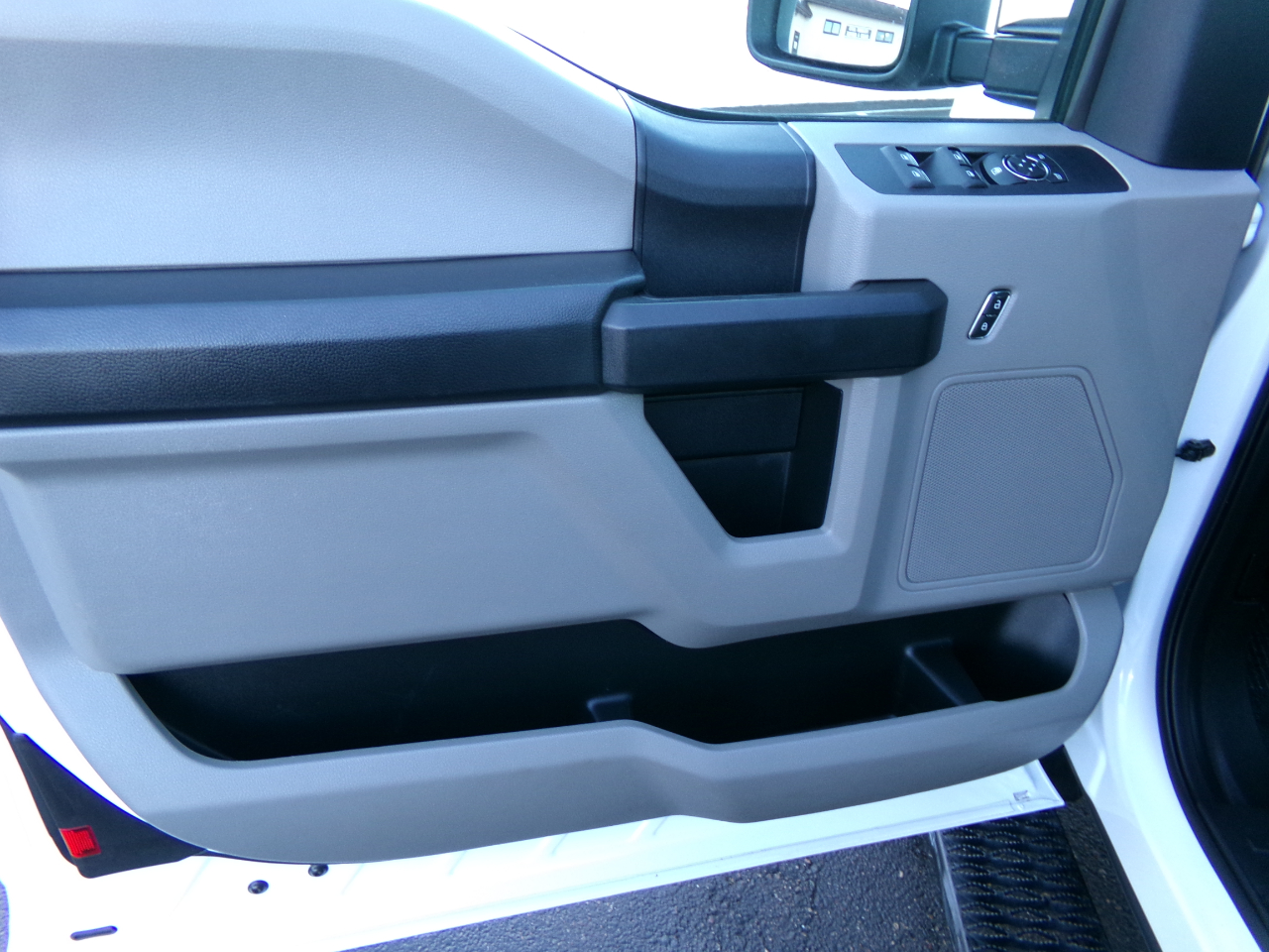 Ford Super Duty F-250 SRW XL 4WD SuperCab 8' Box 2019