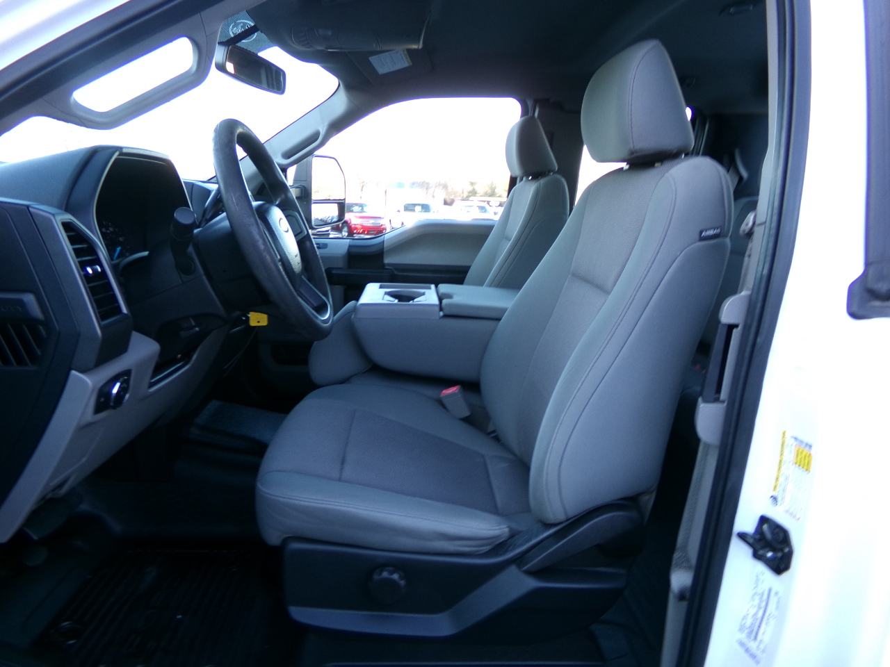 Ford Super Duty F-250 SRW XL 4WD SuperCab 8' Box 2019