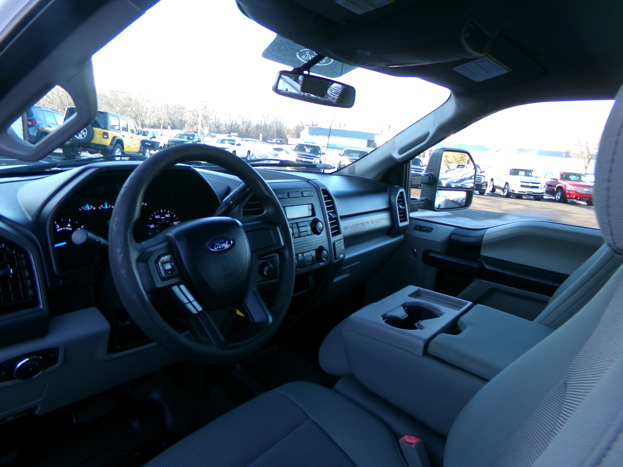 Ford Super Duty F-250 SRW XL 4WD SuperCab 8' Box 2019