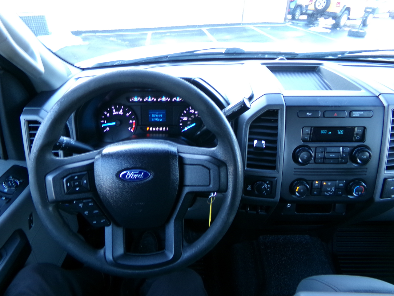 Ford Super Duty F-250 SRW XL 4WD SuperCab 8' Box 2019