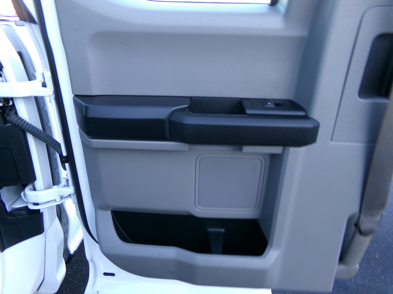 Ford Super Duty F-250 SRW XL 4WD SuperCab 8' Box 2019