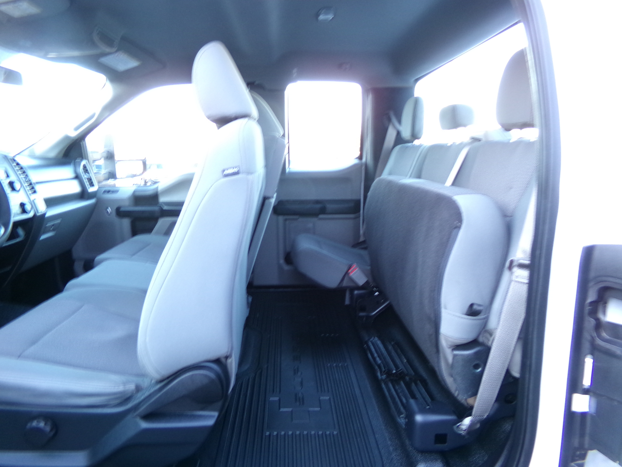 Ford Super Duty F-250 SRW XL 4WD SuperCab 8' Box 2019