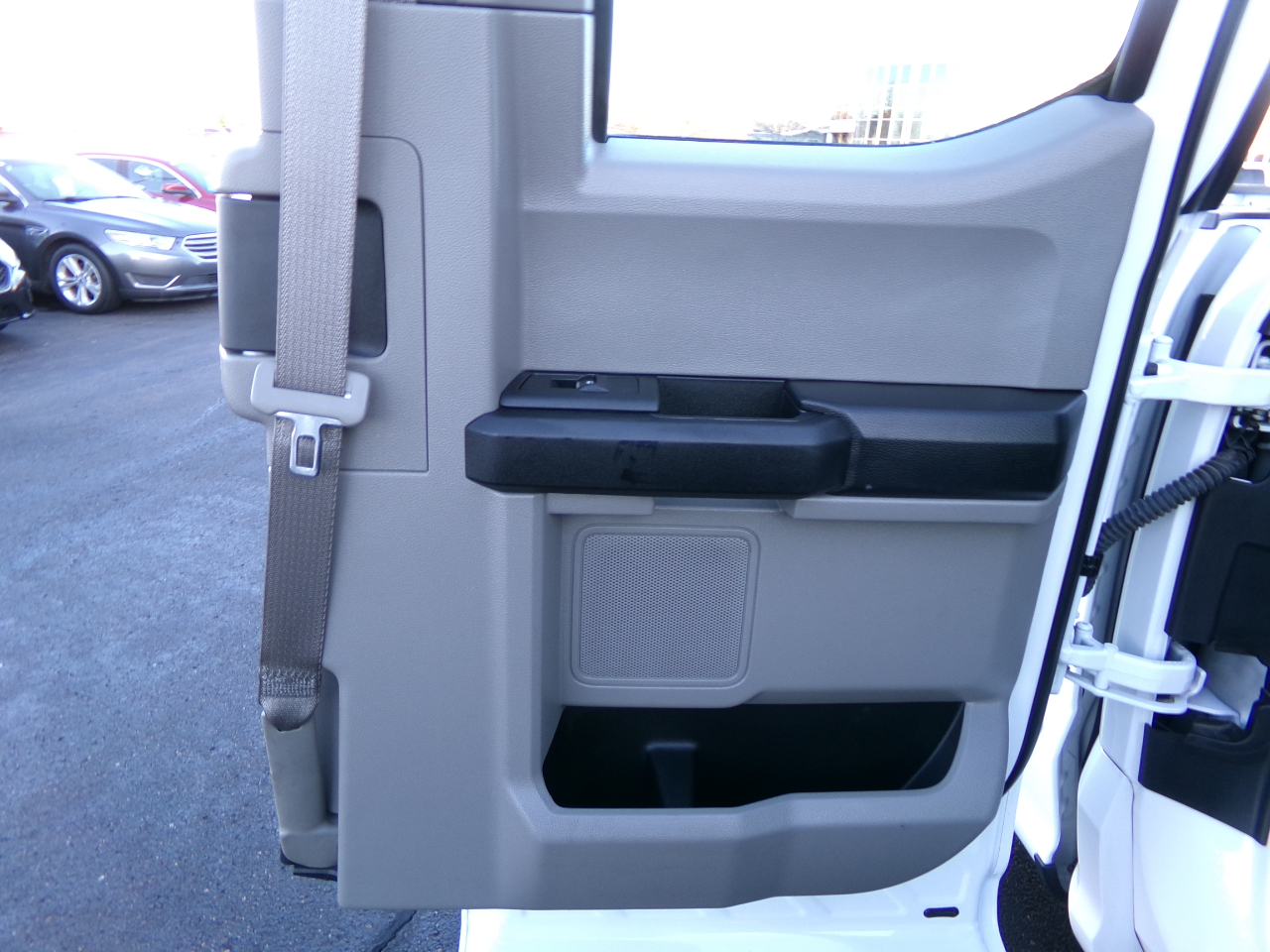 Ford Super Duty F-250 SRW XL 4WD SuperCab 8' Box 2019