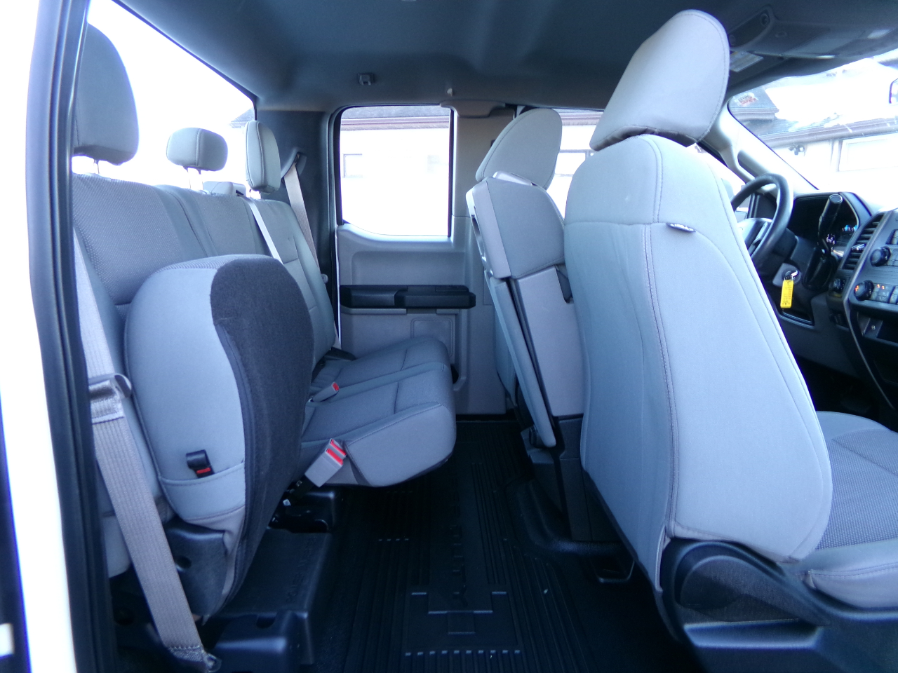 Ford Super Duty F-250 SRW XL 4WD SuperCab 8' Box 2019