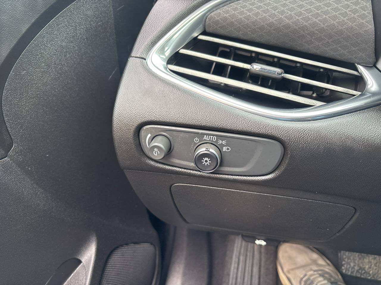 Chevrolet Malibu 4dr Sdn Hybrid w/1HY 2018