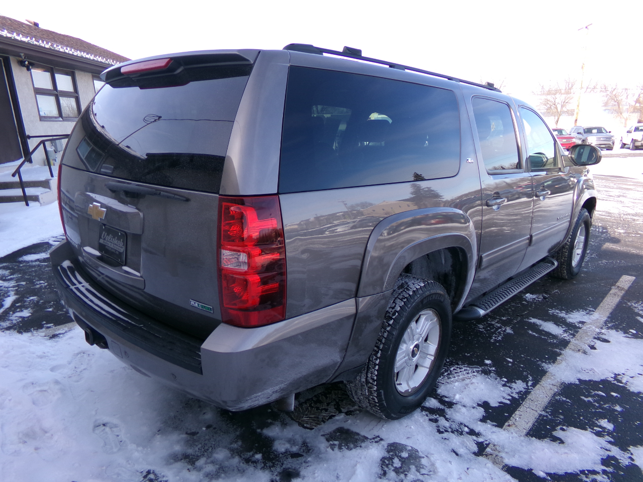 Chevrolet Suburban 4WD 4dr Z71 2011