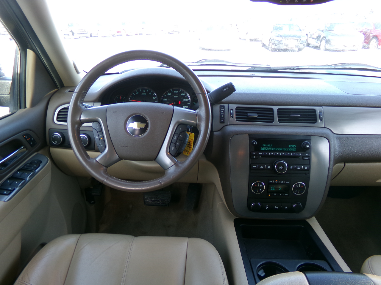 Chevrolet Suburban 4WD 4dr Z71 2011