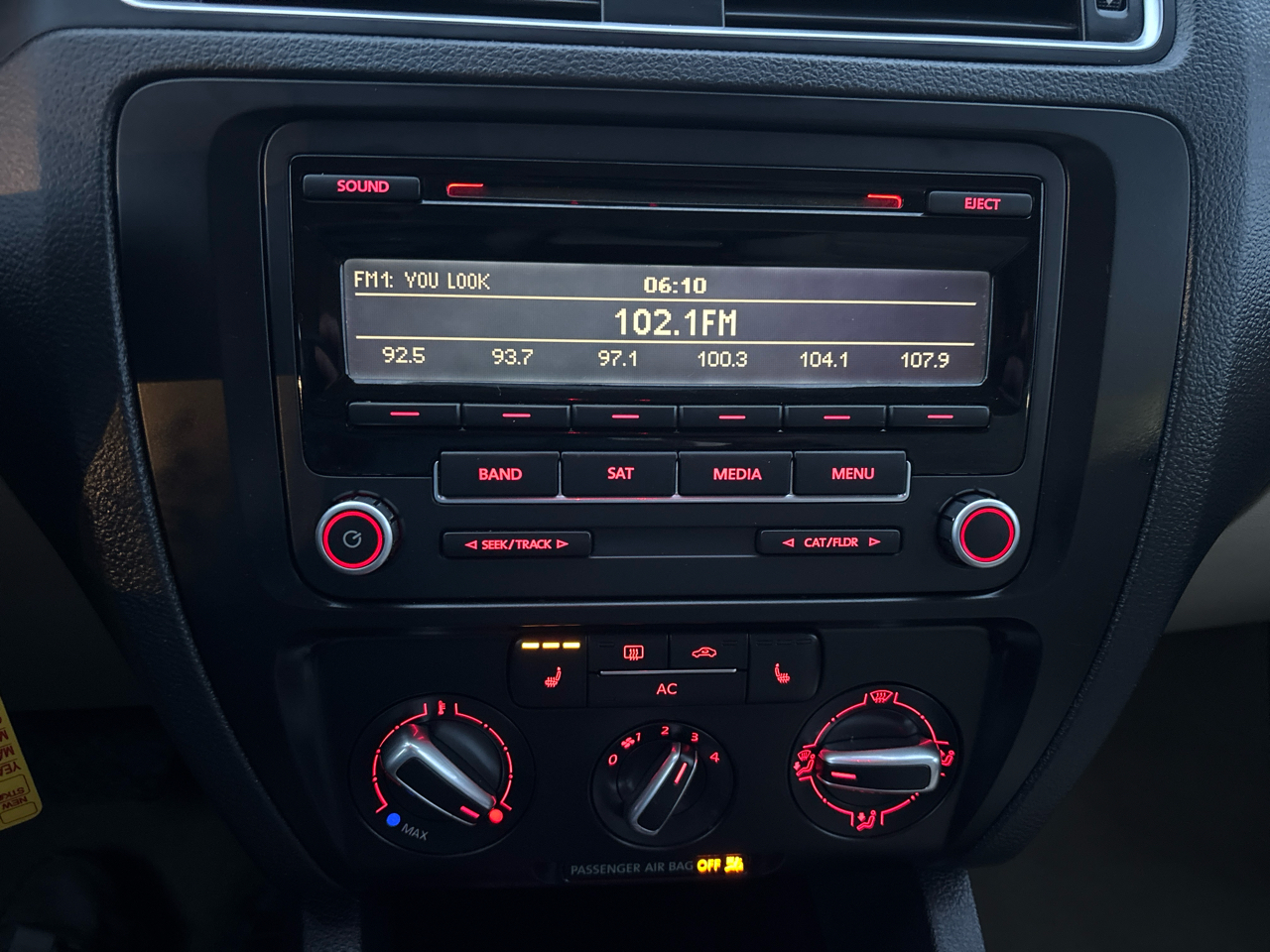 Volkswagen Jetta Sedan 4dr Auto SE PZEV 2012