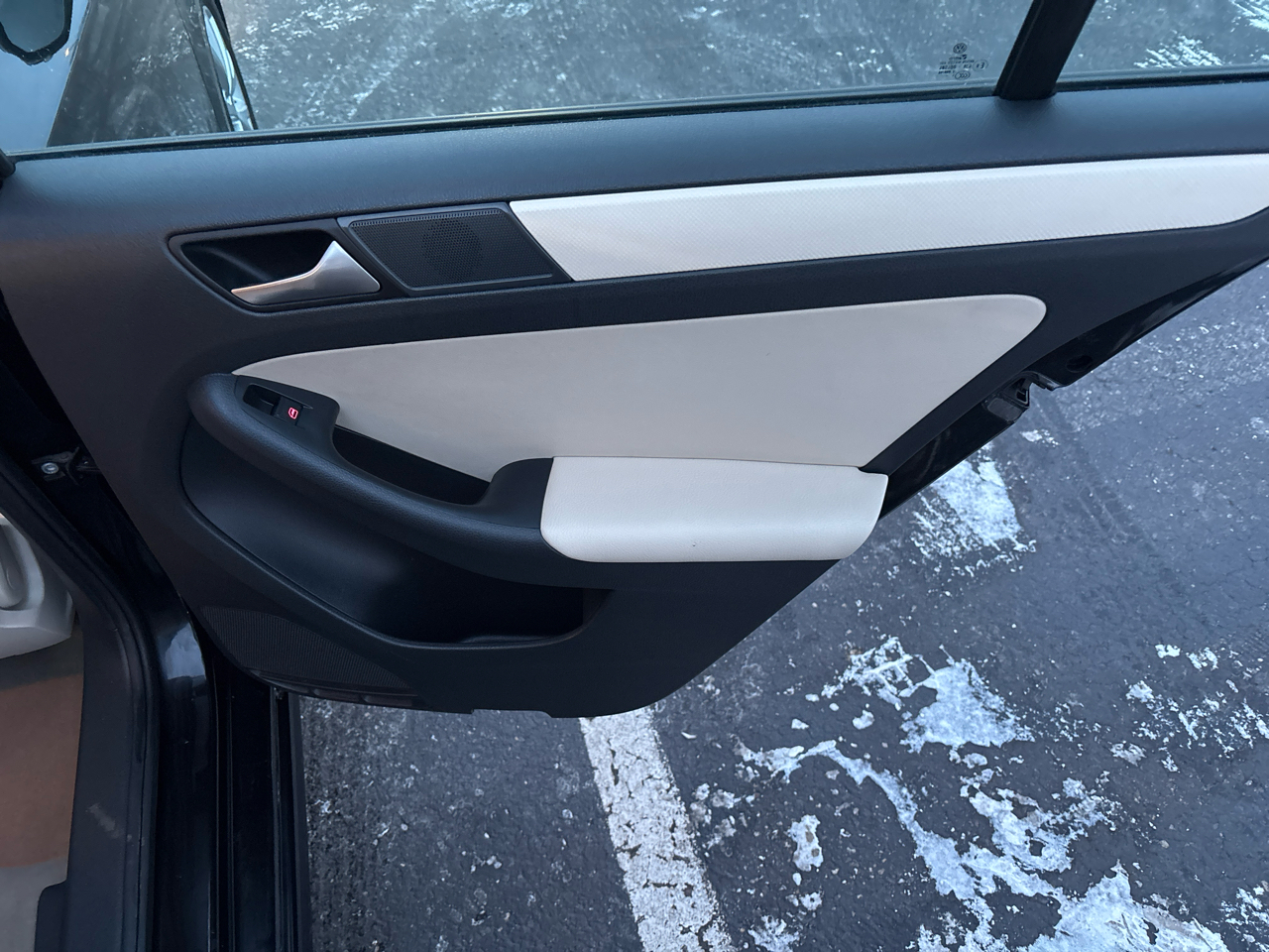 Volkswagen Jetta Sedan 4dr Auto SE PZEV 2012