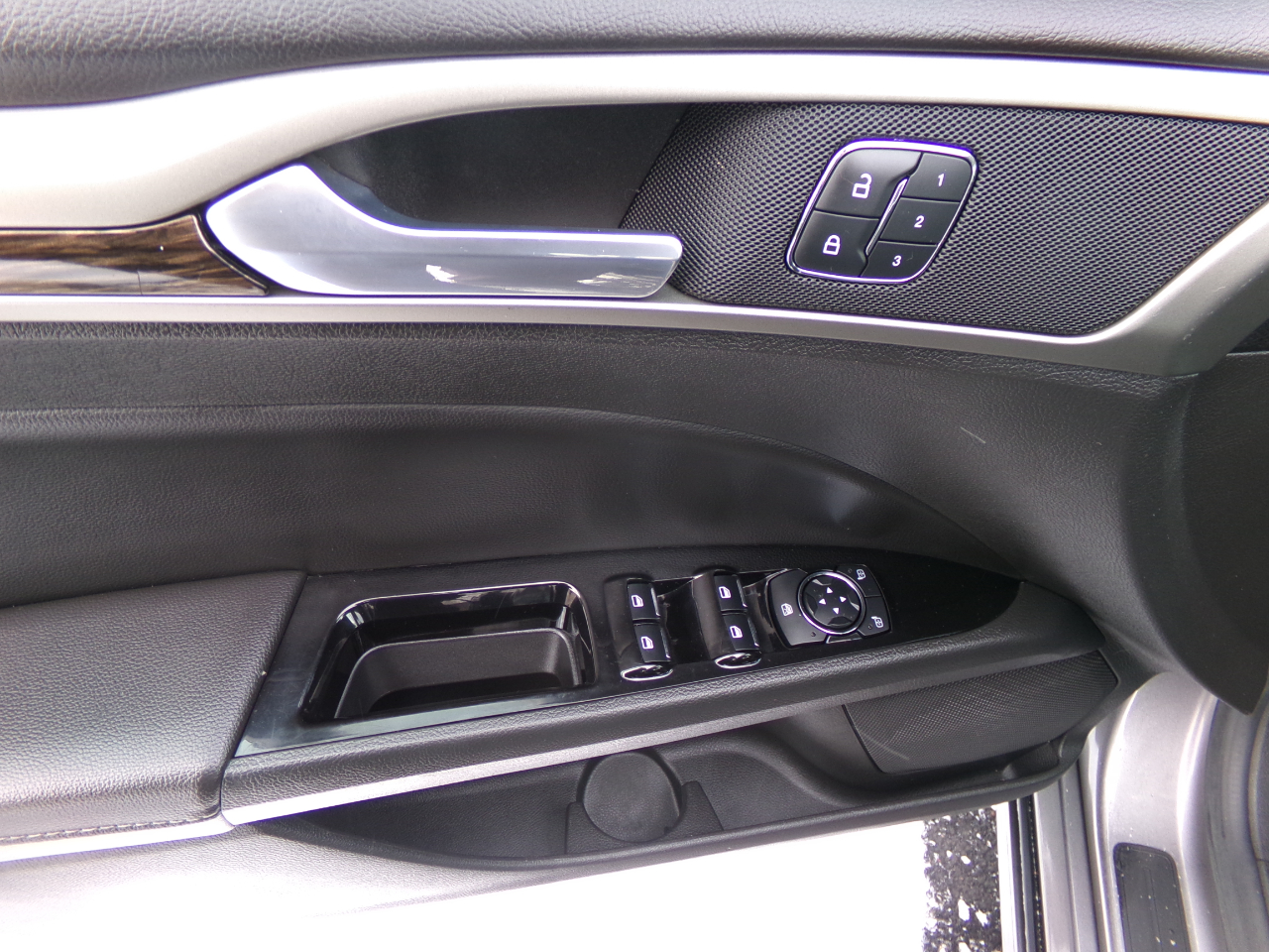 Ford Fusion 4dr Sdn SE FWD 2014