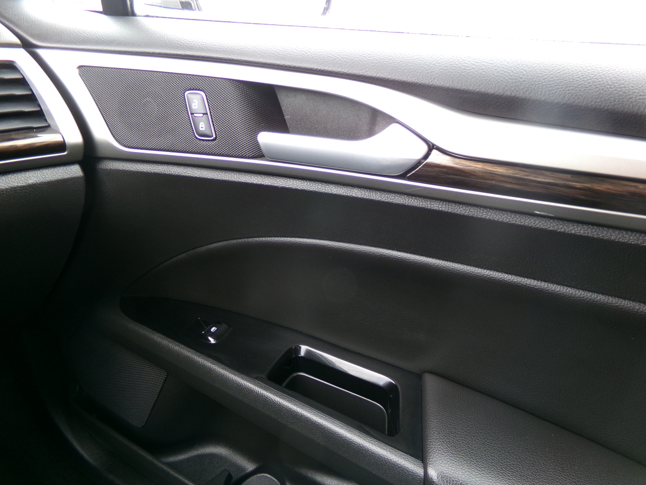 Ford Fusion 4dr Sdn SE FWD 2014