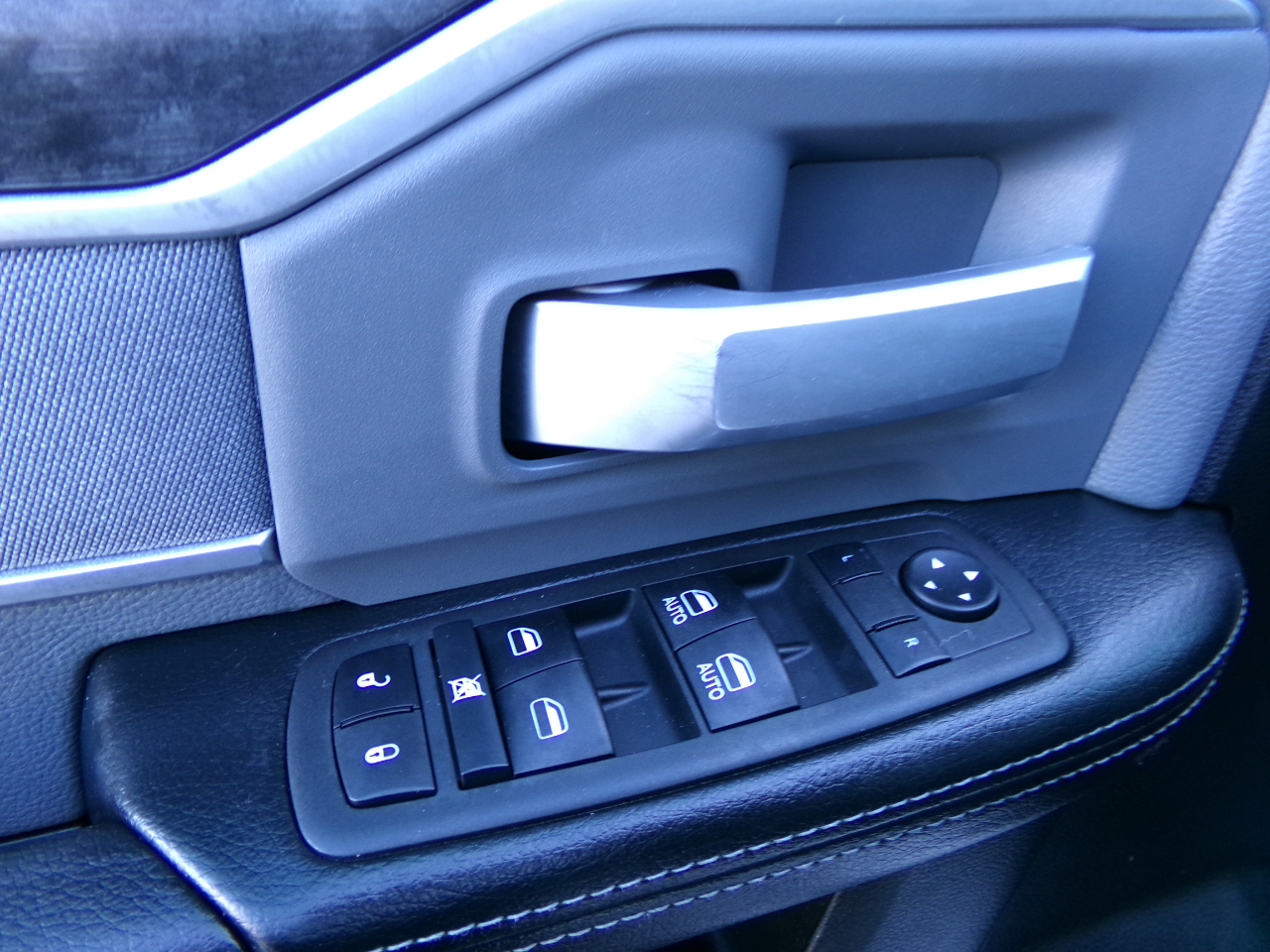 RAM 2500 Big Horn 4x4 Crew Cab 6'4" Box 2022